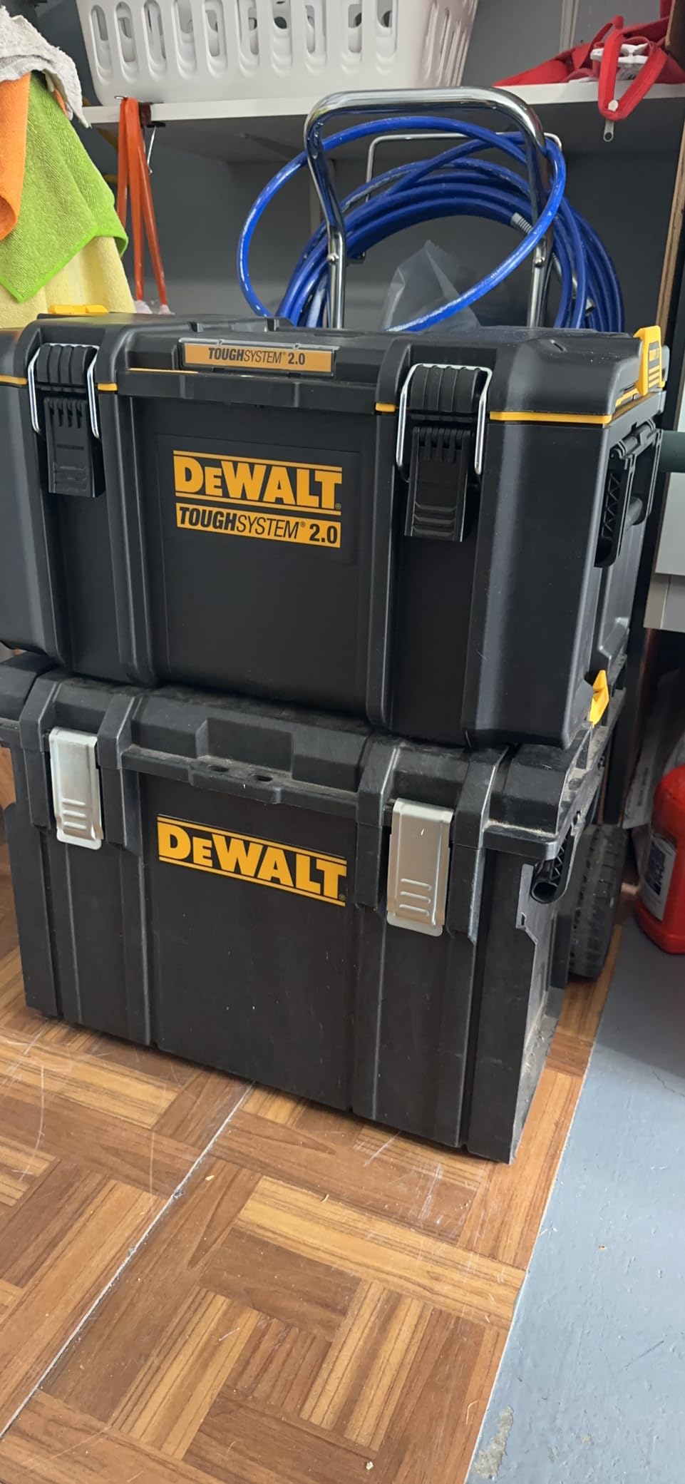 DEWALT TOUGHSYSTEM 2.0, Large Tool Box, 22 in, 110 lbs. Capacity (DWST08300) customer photo 2