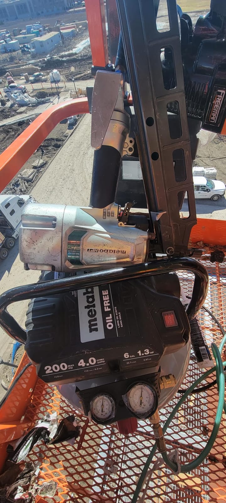 Metabo HPT Portable Pancake Air Compressor, 6 Gallon 200 PSI, EC914S customer photo 2