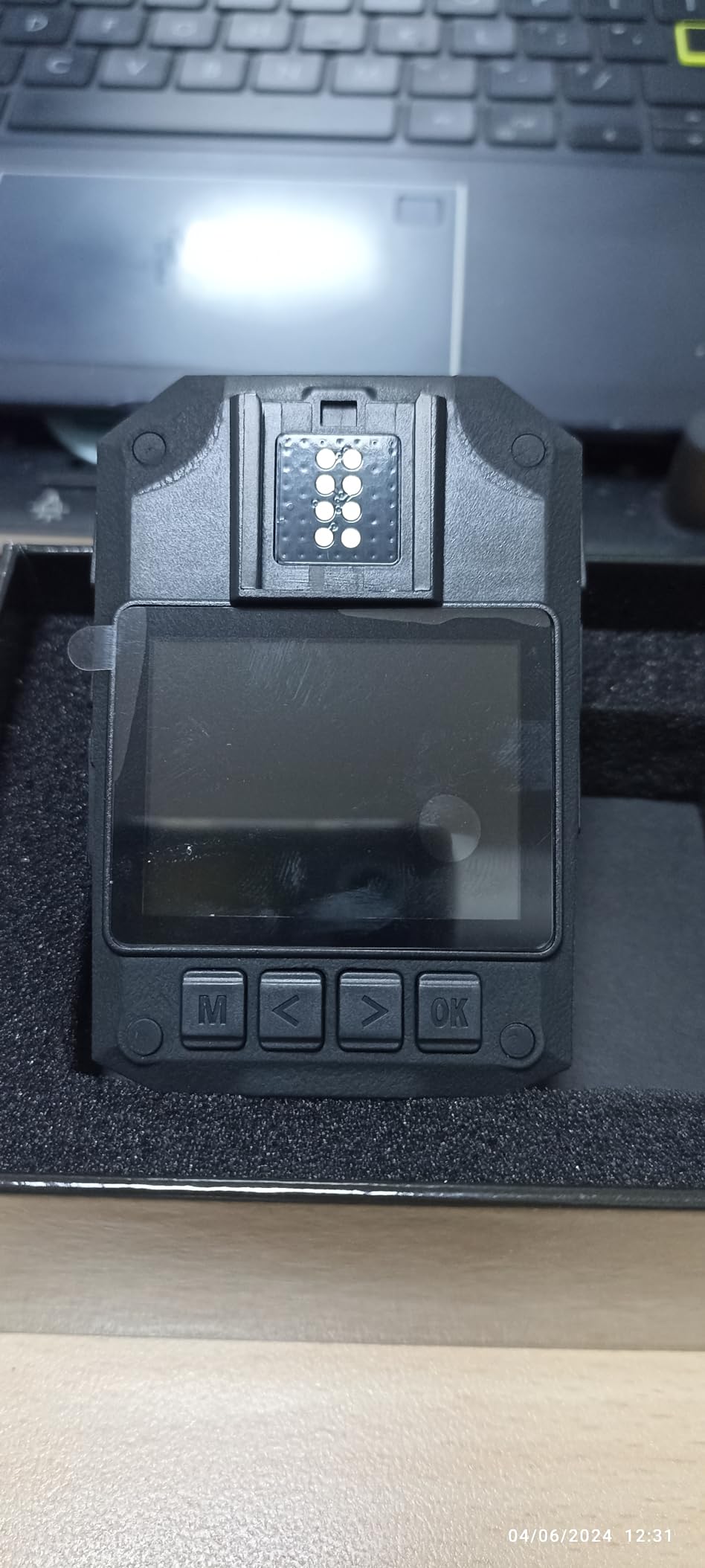 P100 2K Police Body Camera 64GB Body Cam 12 Hours Continuous Recording USB-C Infrared Night Vision Waterproof Shockproof Lightweight Data-encrypt for Law Enforcement Record customer photo 1