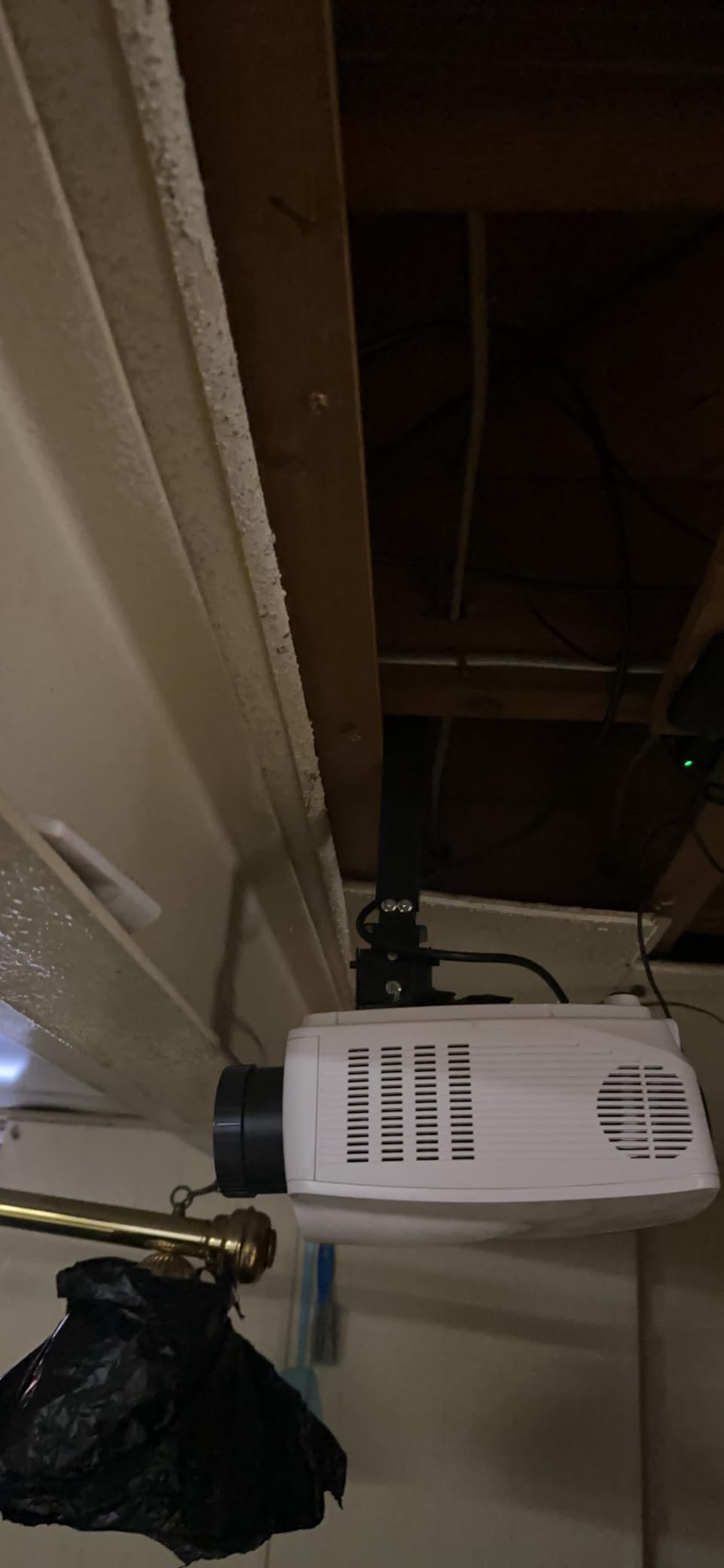 Projector Mount Wall or Ceiling Projection Mount Bracket with Adjustable Height and Extendable Arms Mounts for Home and Office Projector customer photo 1