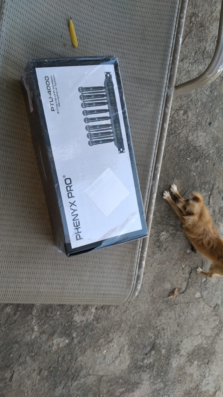 Phenyx Pro 8-Ch UHF Fixed Frequency Wireless Microphone System PTU-4000-8H customer photo 1