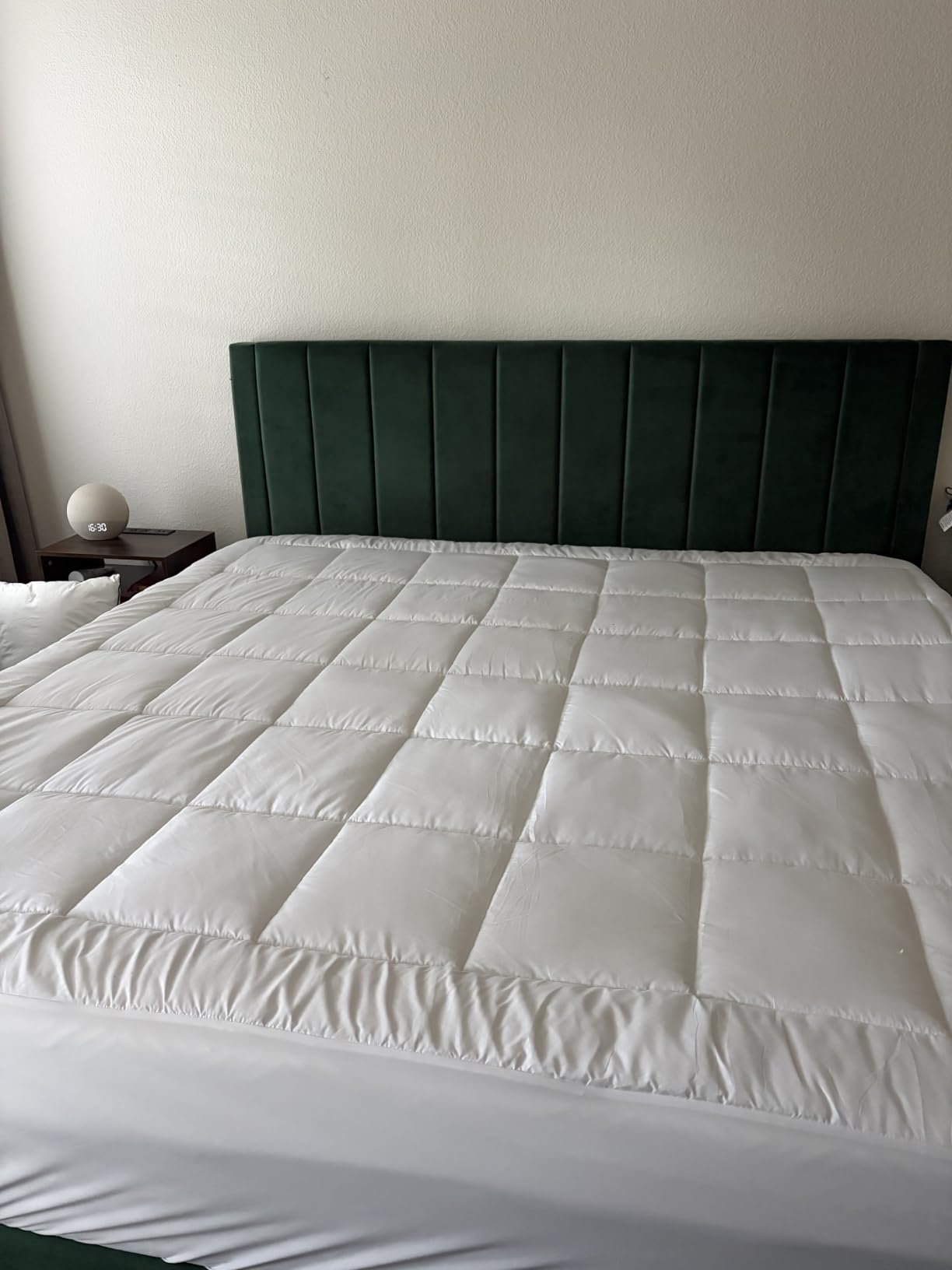 MATBEBY Full Size Mattress Pad - Cooling Breathable Mattress Topper, Quilted Fitted Mattress Protector, Pillow Top Mattress Cover with 8-21