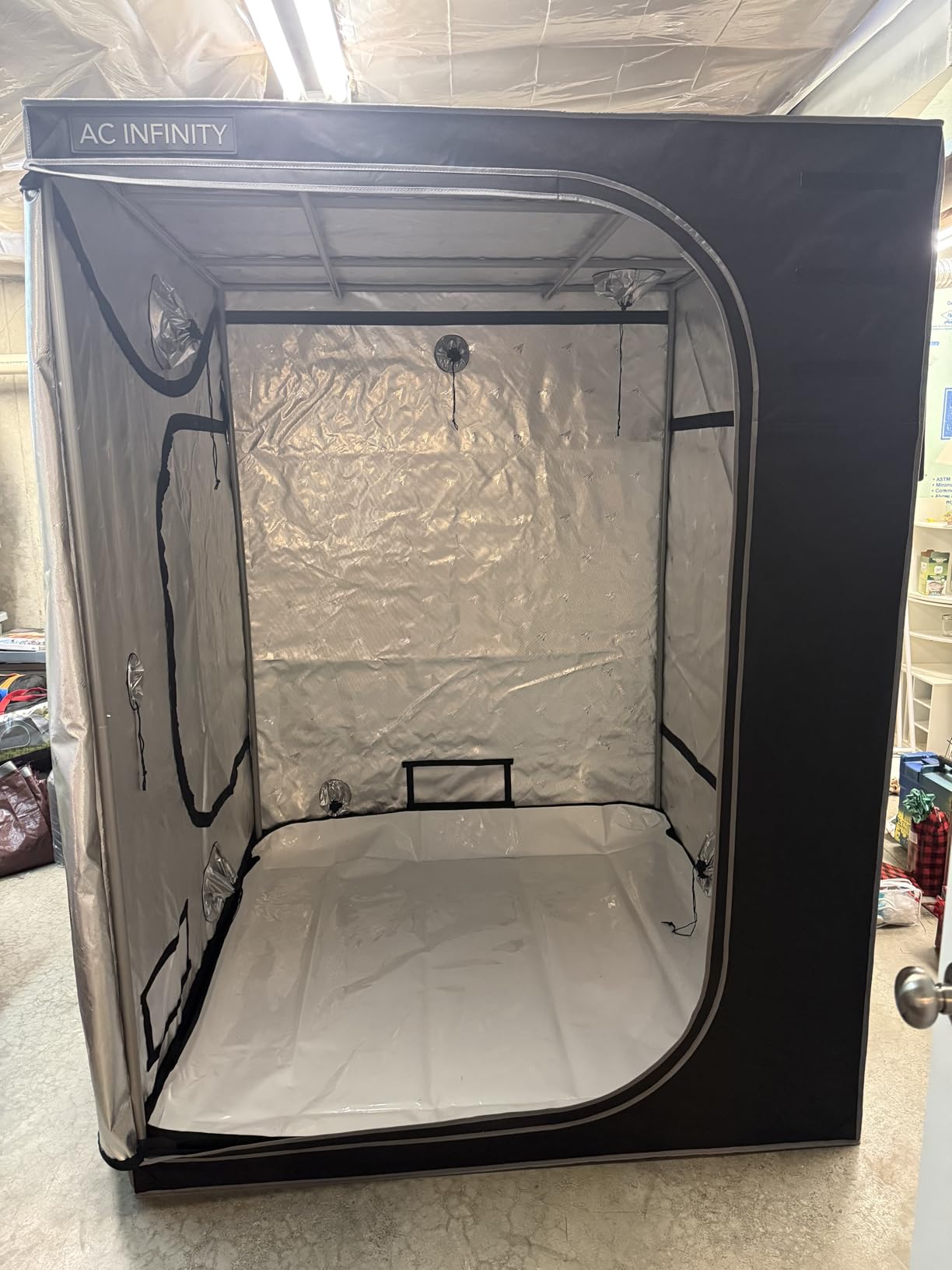 AC Infinity CLOUDLAB 422, Advance Grow Tent 2x2, Thickest Poles & Mylar customer photo 1
