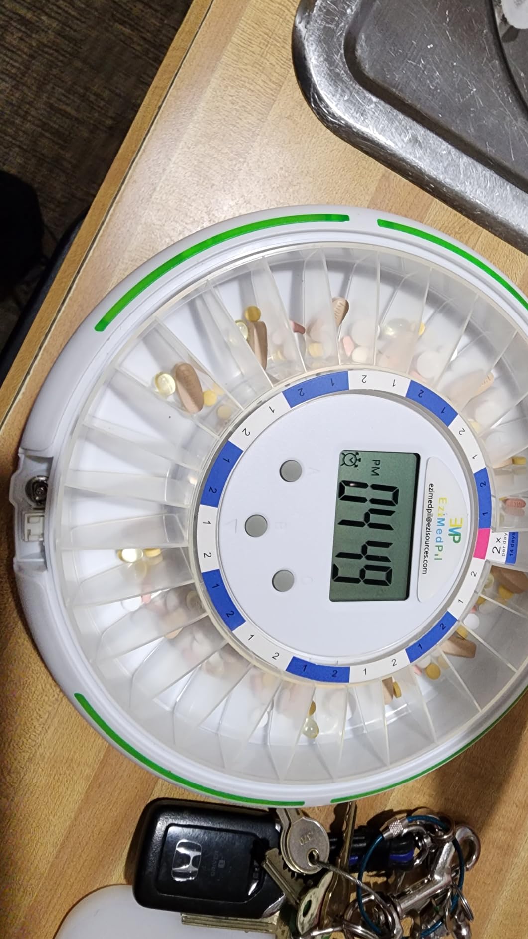 EziMedPil Automatic Pill Dispenser with Alarm for the Elderly customer photo 1