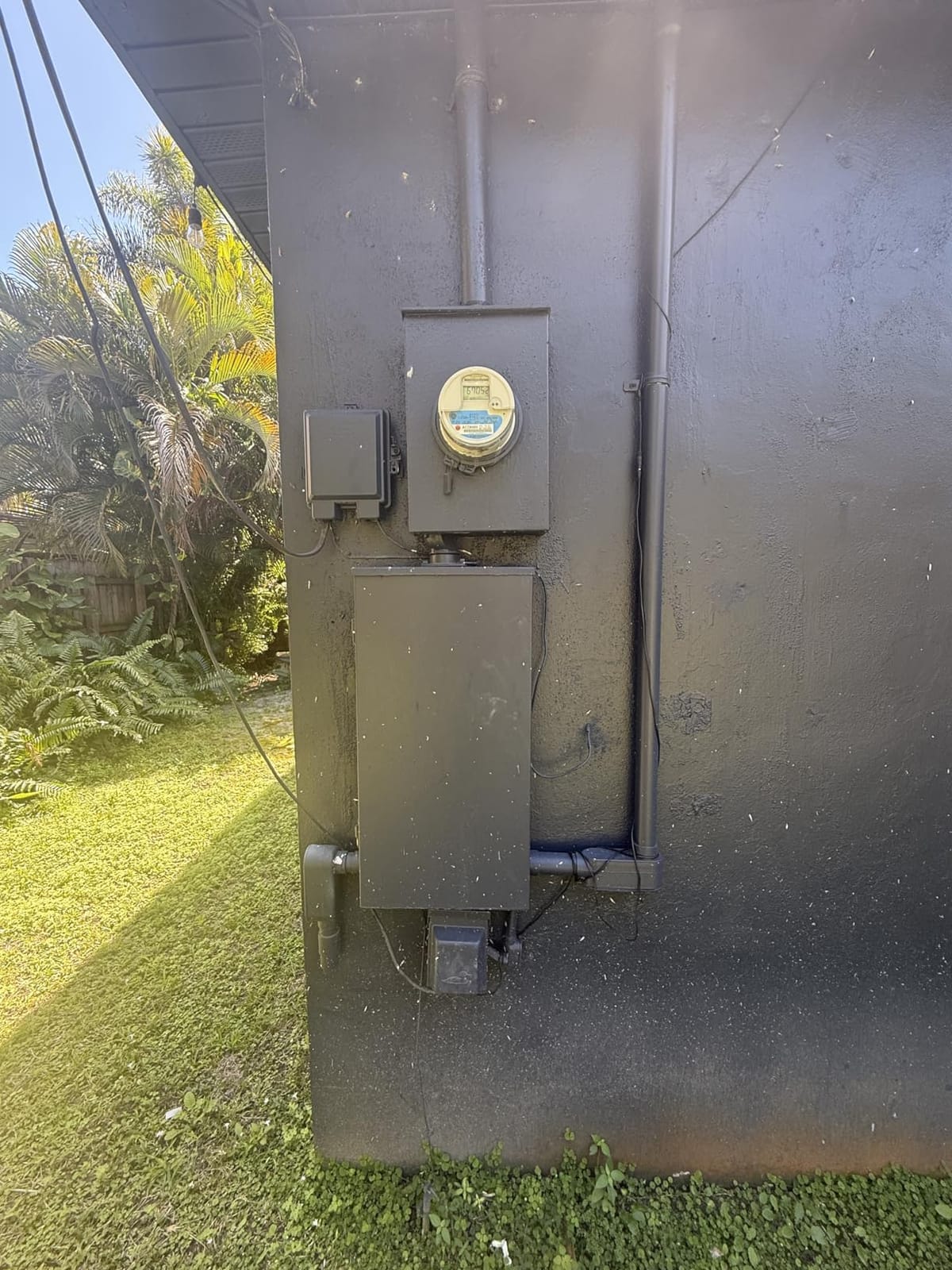 SIEMENS BOLTSHIELD Plug-in Surge Protection Device 2-Pole 65kA 120/240V, 1Ø, 3W customer photo 1