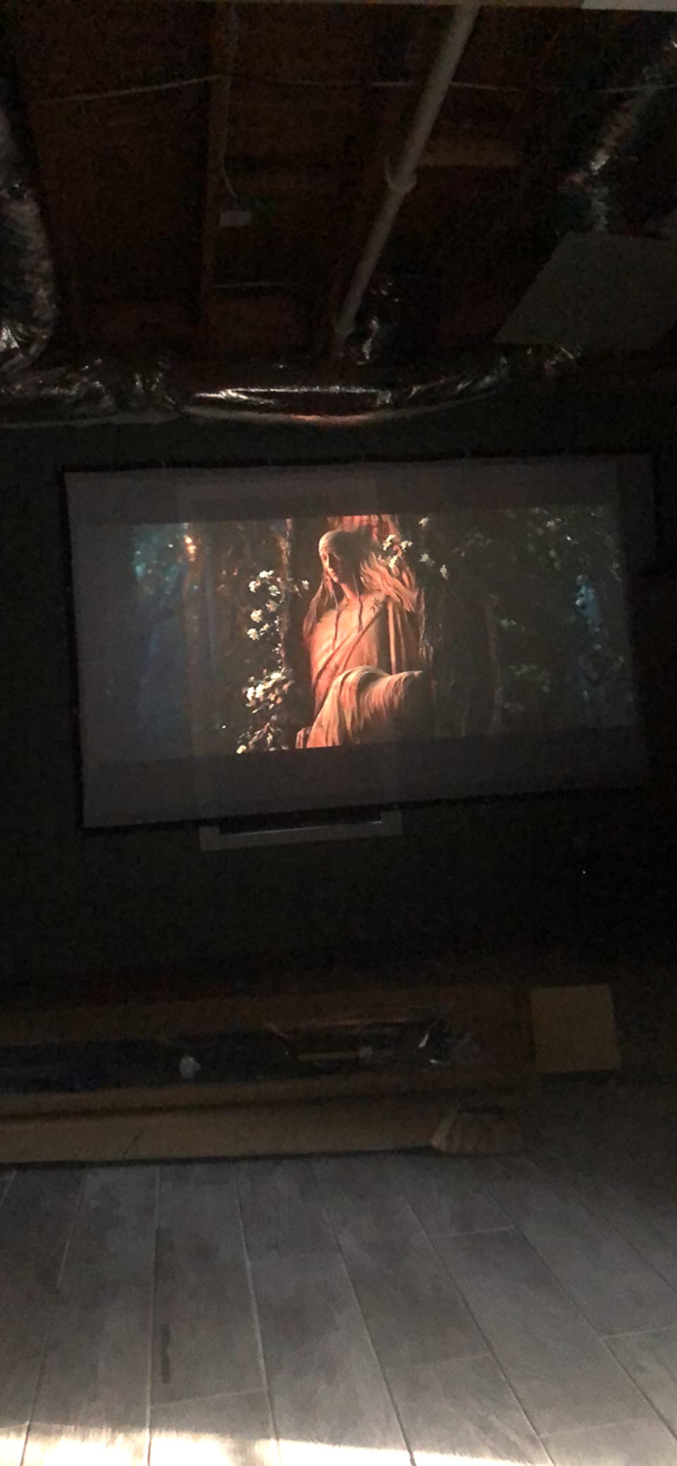 LG HU810PW 4K 300” UHD (3840 x 2160) Smart Dual Laser CineBeam Projector with 97% DCI-P3 Color , 2700 ANSI Lumen, 2,000,000:1 Contrast, HDR10 & HLG - White customer photo 1