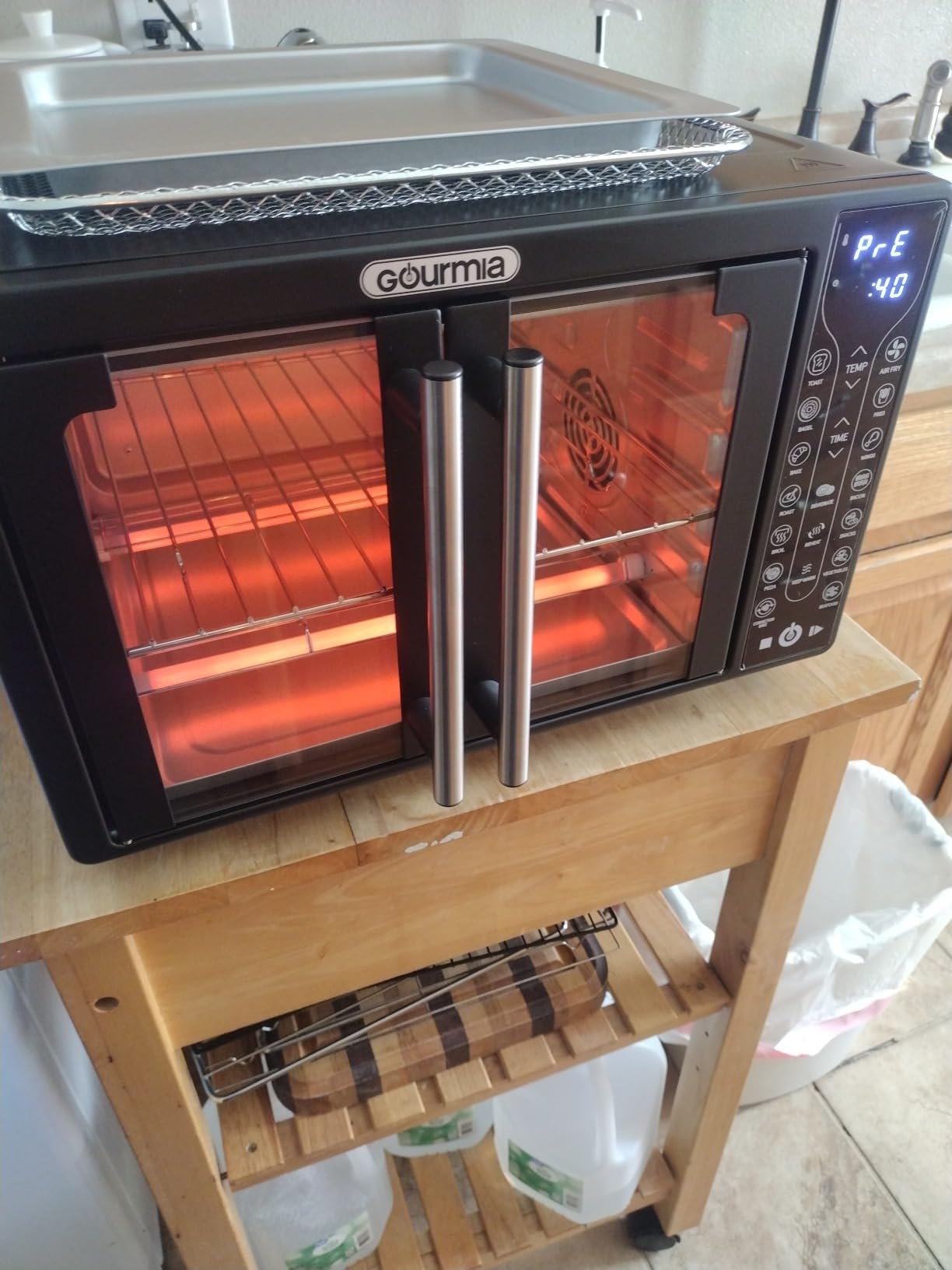 Gourmia Toaster Oven - 6-Slice Capacity, Digital Display, Black customer photo 1