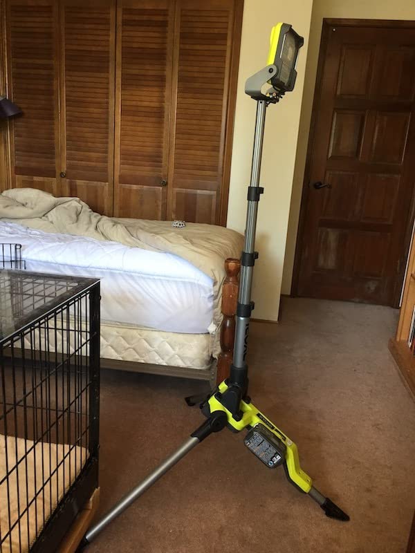 RYOBI 18-Volt ONE+ Cordless Hybrid Tripod Stand Light (Tool Only) customer photo 2