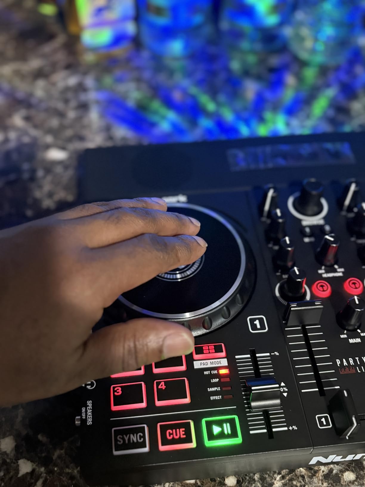 Numark Party Mix Live - DJ Controller with Built in Speakers, Party Lights and DJ Mixer, Complete Dj Set with Mixer and Audio Interface + Serato DJ Lite | 2-Decks, 2 Filter FX Knobs, DJ Mixer, Touch-Capacitive Wheels, Integrated Audio Interface, and Serato DJ Lite customer photo 1