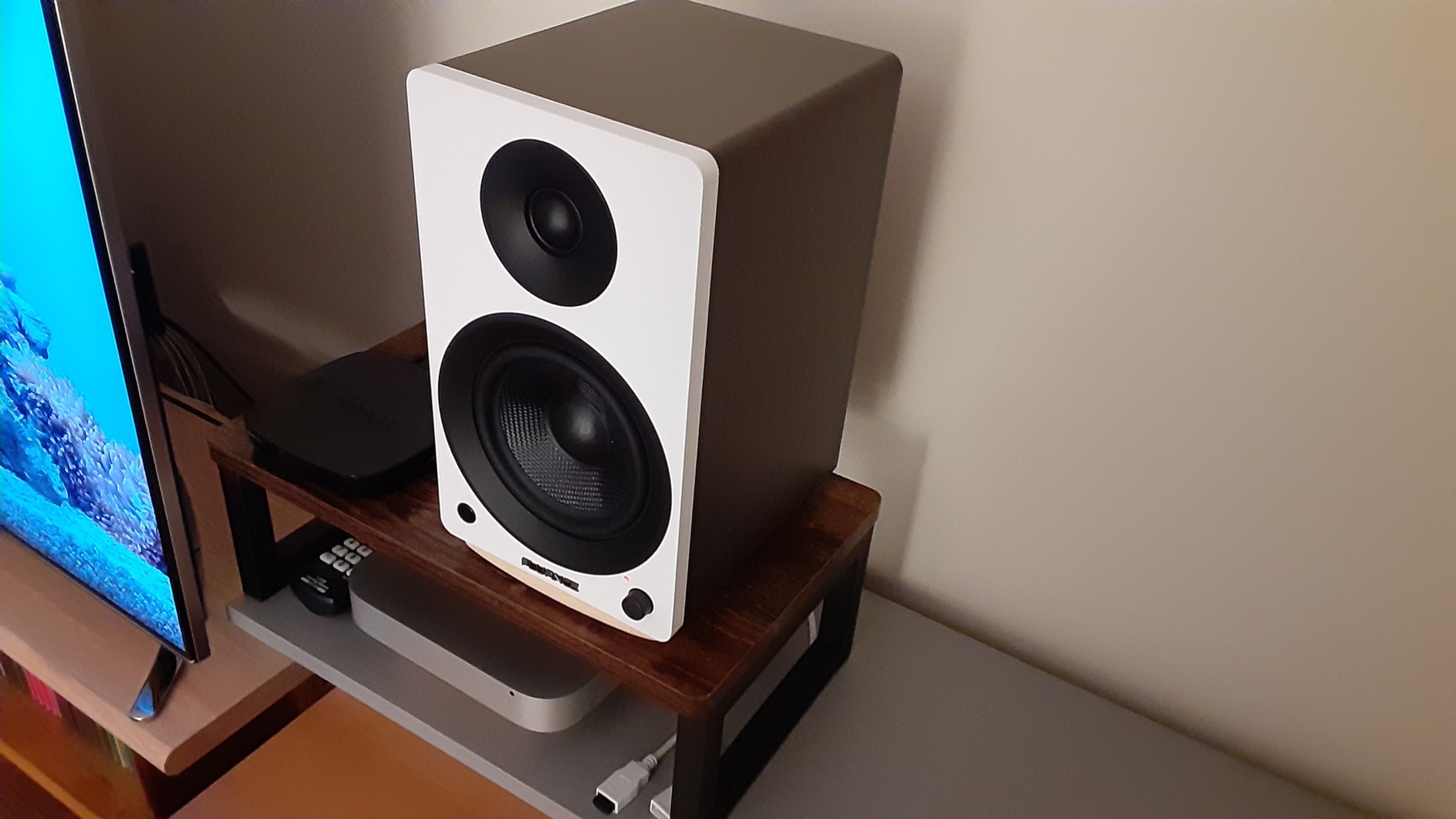 Fluance Ai41 Powered 2-Way 2.0 Stereo Bookshelf Speakers with 5