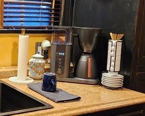 Café Specialty Drip Coffee Maker, 10-Cup Thermal Carafe, WiFi/Voice, SCA customer photo 1
