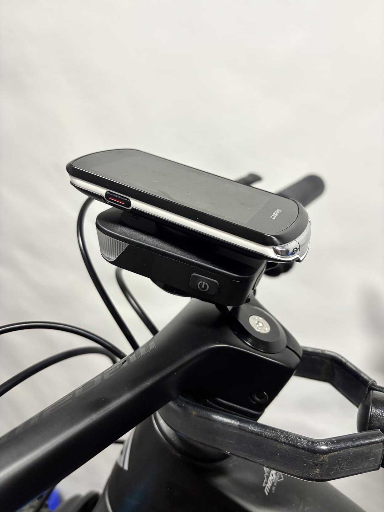 Garmin Edge 1040, GPS Bike Computer, On and Off-Road, Spot-On Accuracy, Long-Lasting Battery customer photo 2