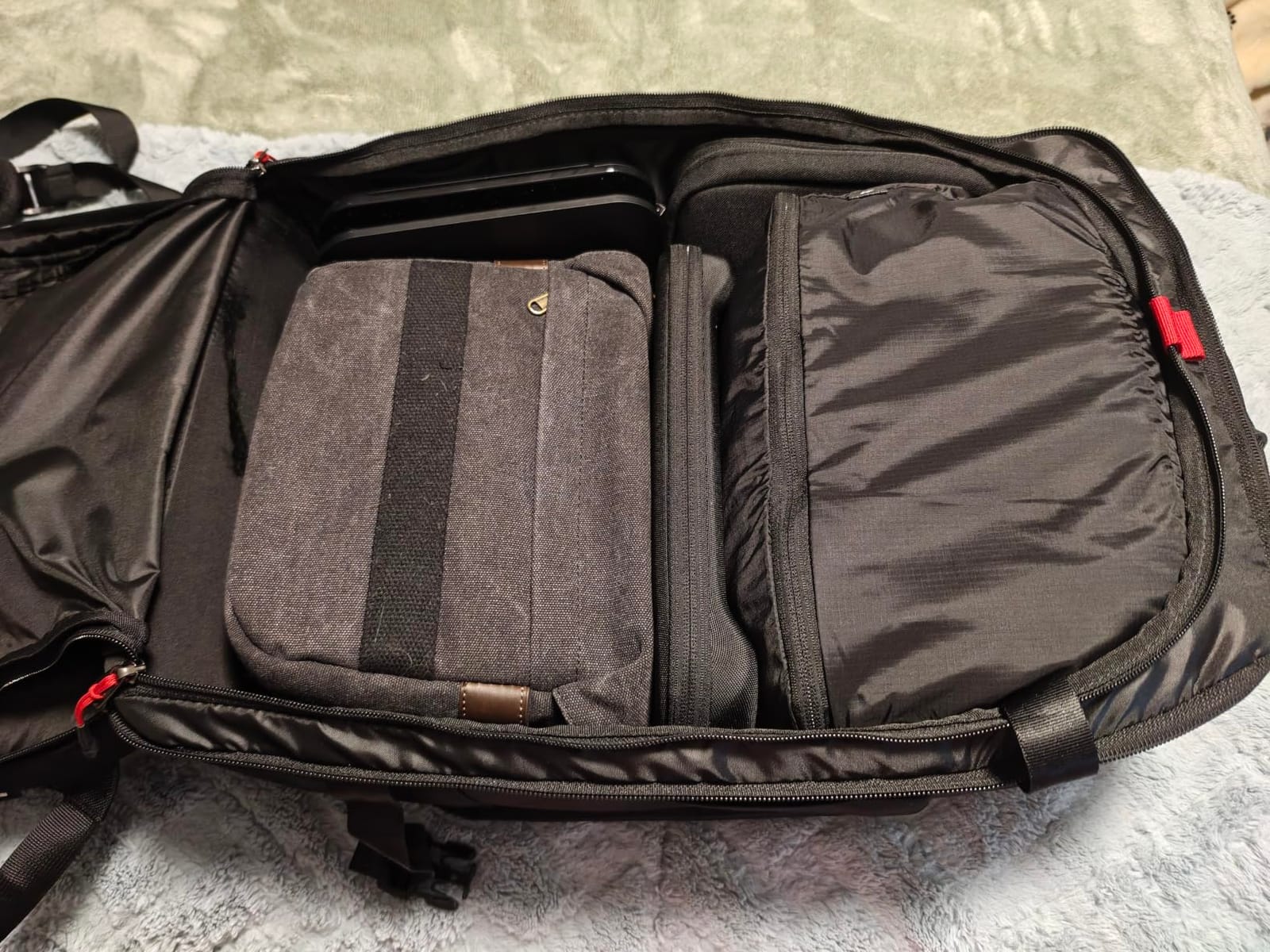 tomtoc Travel Backpack 40L, TSA Carry On Bag Flight Approved, PFAS Free customer photo 2