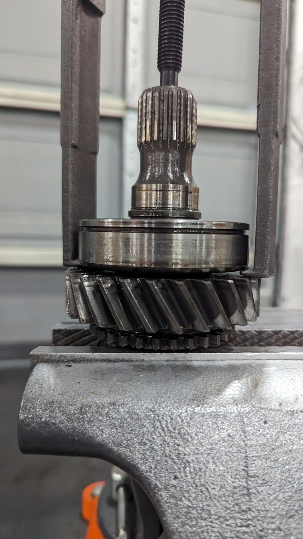Two Jaws Bearing Puller/Remover, Adjustable Two Jaw Puller Tool, Bearing Puller Tool, Carbon Steel Pump Pulley Remover (8 inch) customer photo 2