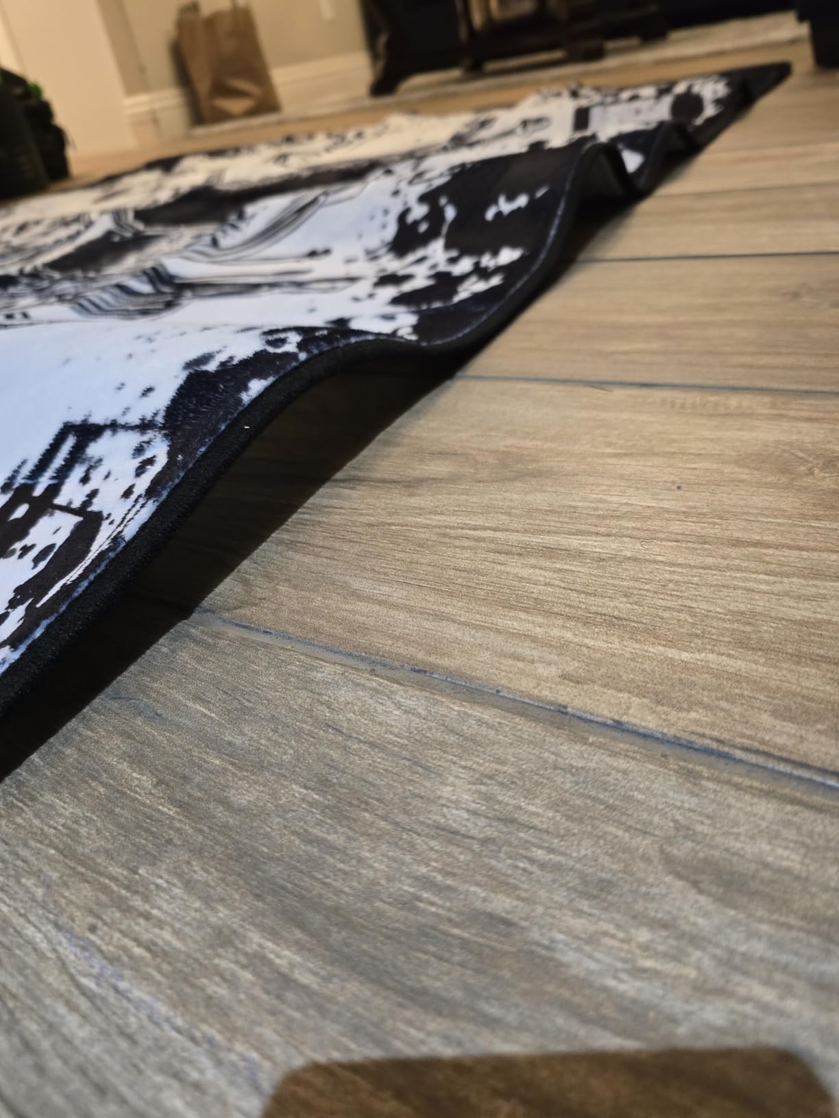 5'x7' Music Area Rug, Drum Set Vintage Black Music Rugs Throw Rugs Floor Mat | White/Black, Soft, Non-Slip, Drum Carpet for Living Room, Bedroom, Apartment, Dorm, Studio, Home Decor customer photo 2