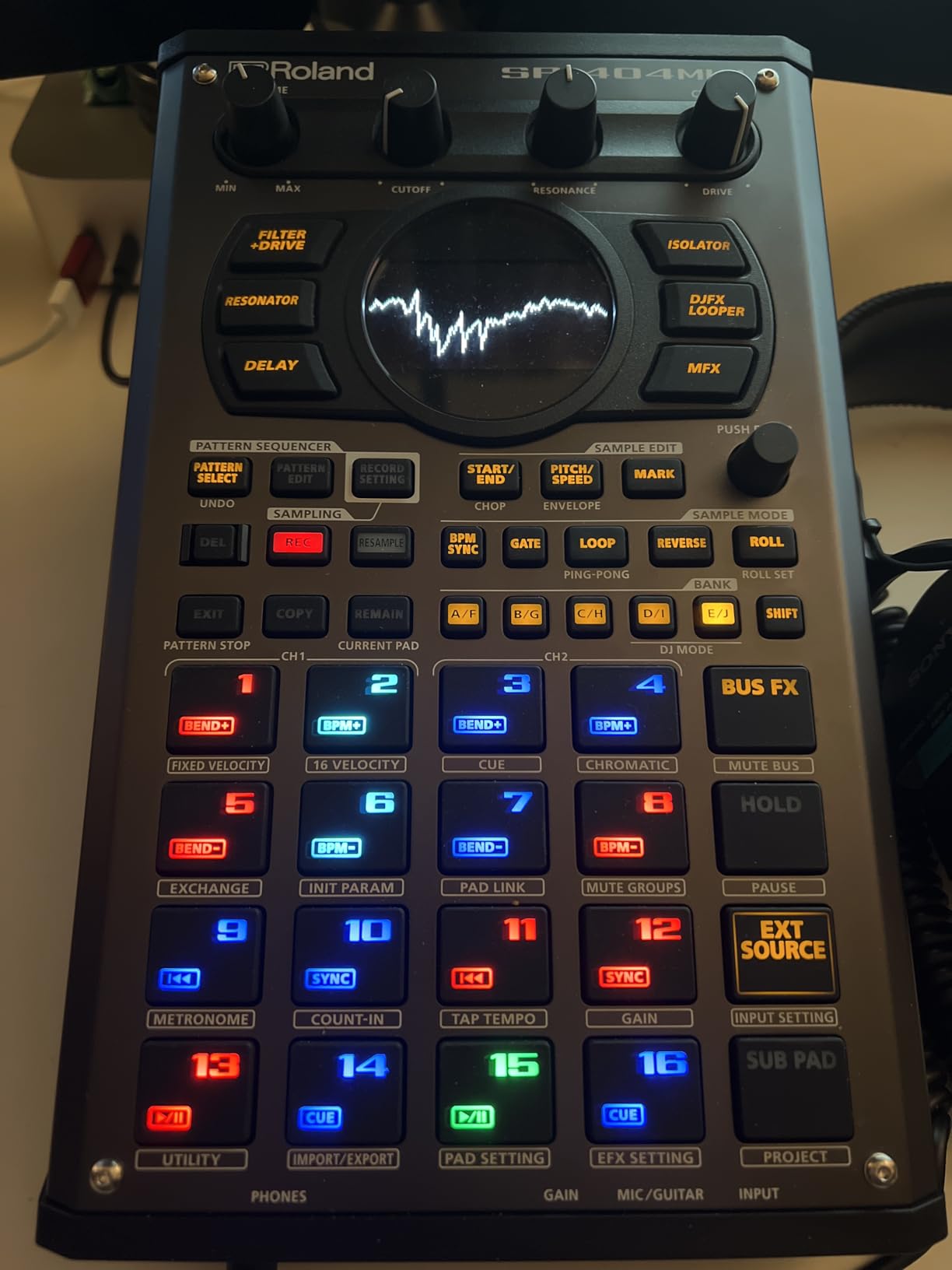 Roland SP-404MKII Creative Sampler and Effector | The Legendary SP-404 Beat Maker with Some Serious Upgrades | Fast workflow | 16GB Internal Storage | 32-Voice Polyphony | 160 Samples Per Project | The Legendary SP-404 Beat Maker with Some Serious Upgrades, Fast workflow, 16GB Internal Storage, 32-Voice Polyphony customer photo 2