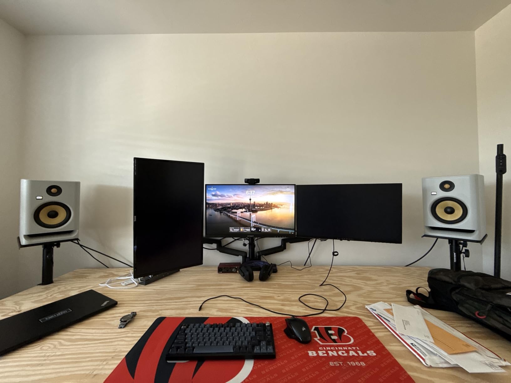Vondynote Pair of Studio Monitor Stands Desk Clamp Speaker Stands 12°Tilt | Heavy Duty, 10.4