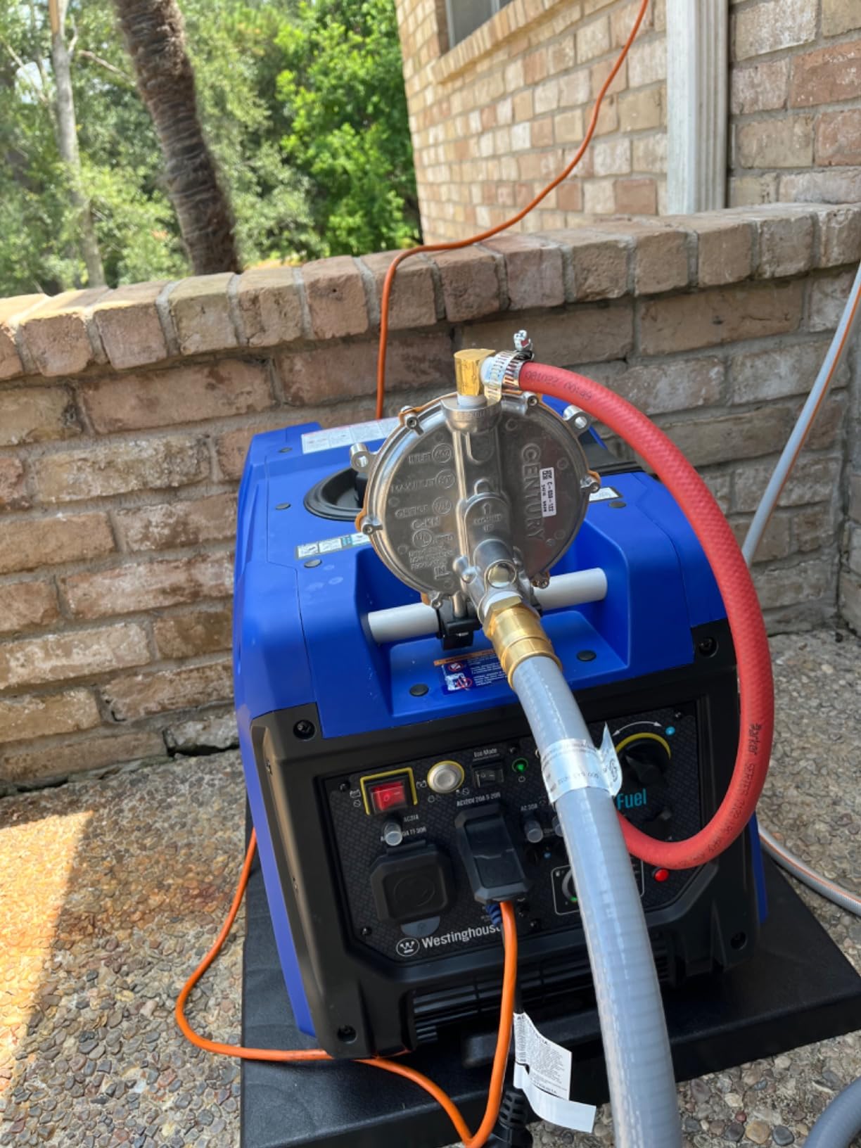 Westinghouse 5000 Peak Watt Super Quiet Dual Fuel Portable Inverter Generator, Remote Electric Start, Gas & Propane Powered, RV Ready 30A Outlet, Parallel Capable, Blue/Black customer photo 2