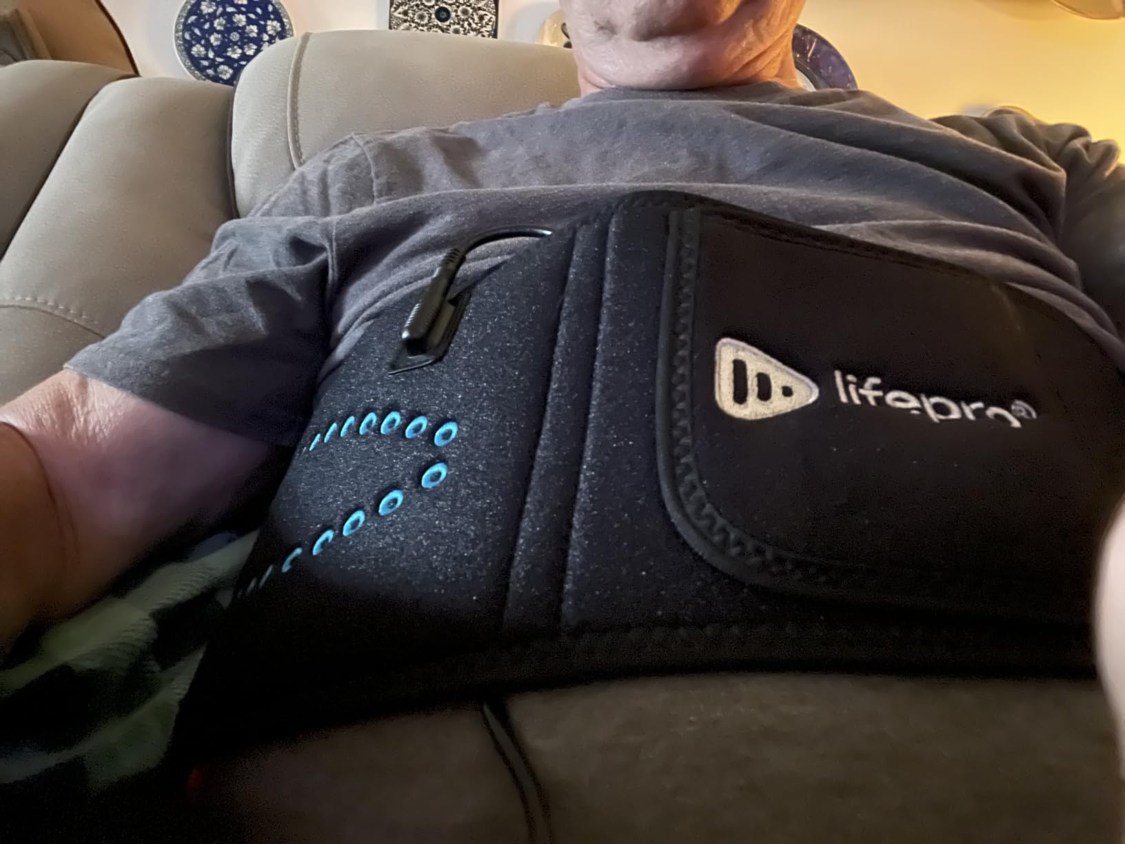 Lifepro Allevared Pro Red Light Therapy Belt with Pulse Modes & Vibration customer photo 1