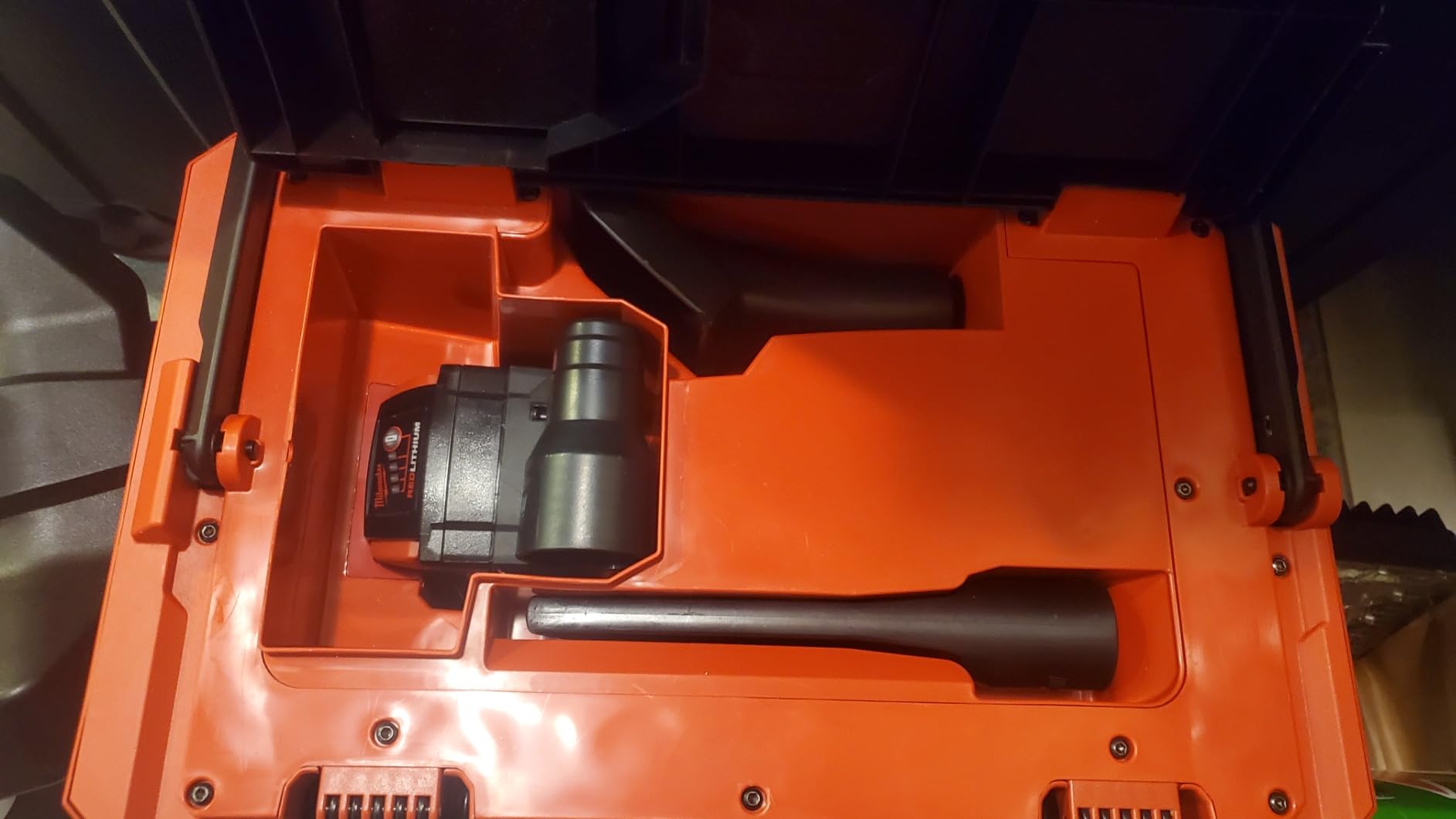 Milwaukee M18FPOVCL, Black, 800 W, 2.5 gallons, 87 Decibeles customer photo 1