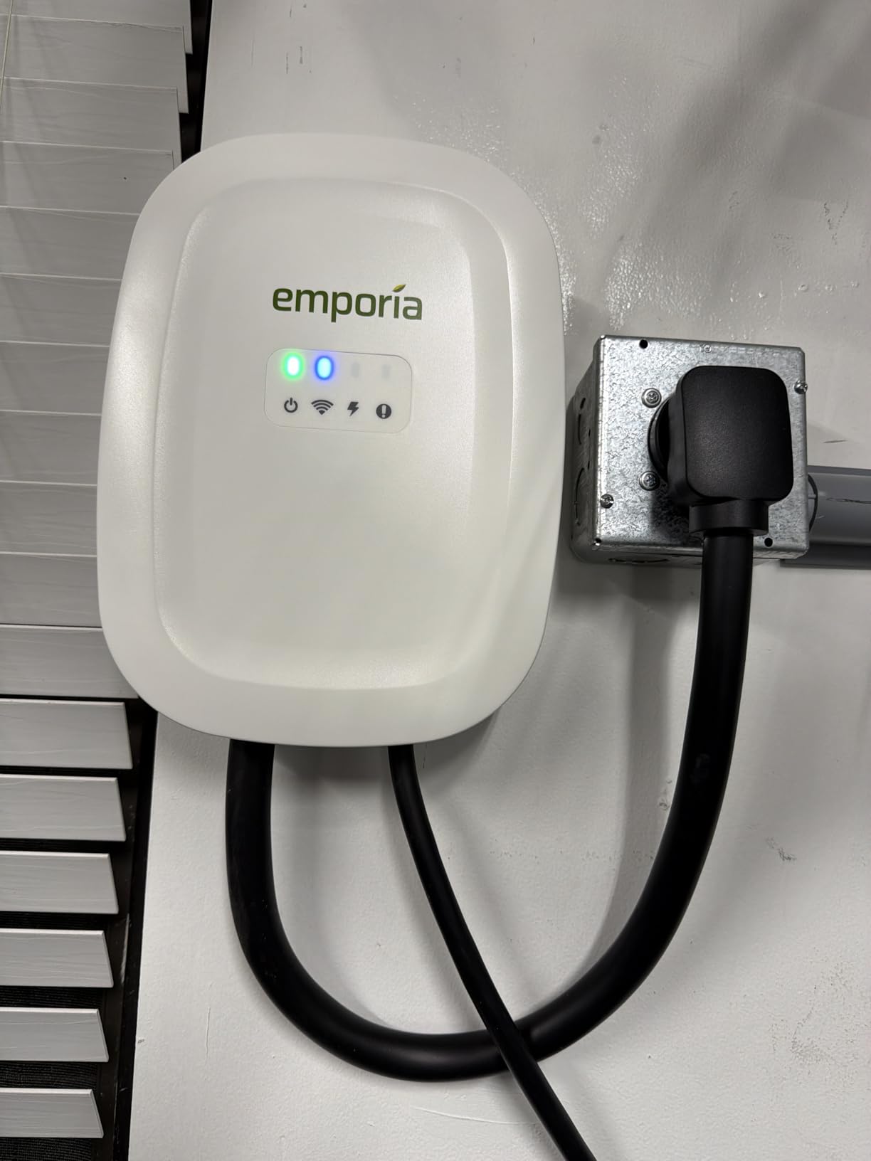 EMPORIA Level 2 EV Charger w/ J1772 Connector — 48 Amp, 240V WiFi Enabled Electric Vehicle Charging Station, 25ft Cable, NEMA 14-50, White customer photo 1