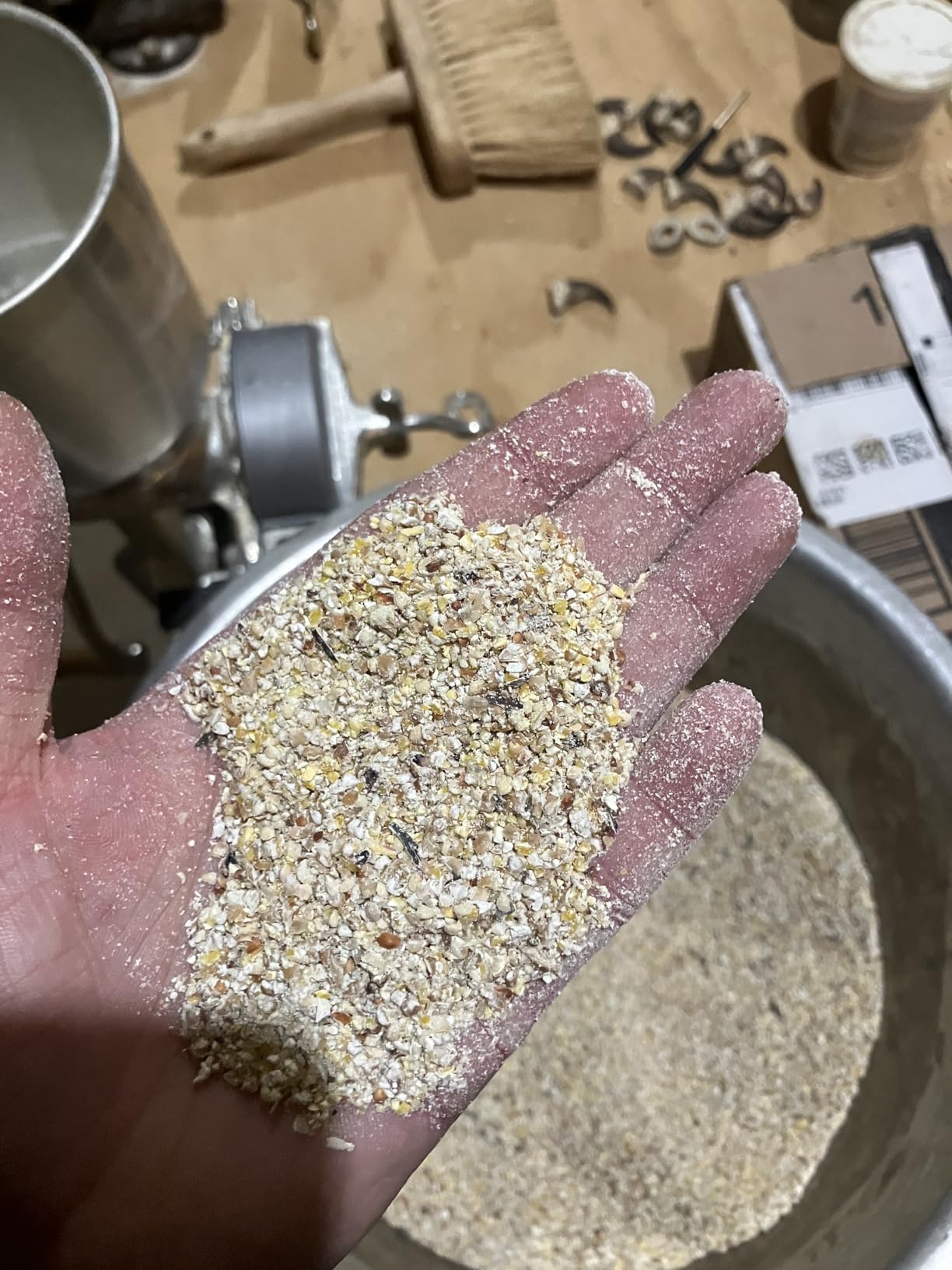 Corona Manual Grain Mill, Molino para Moler Maiz, Cast Iron Grinder customer photo 1