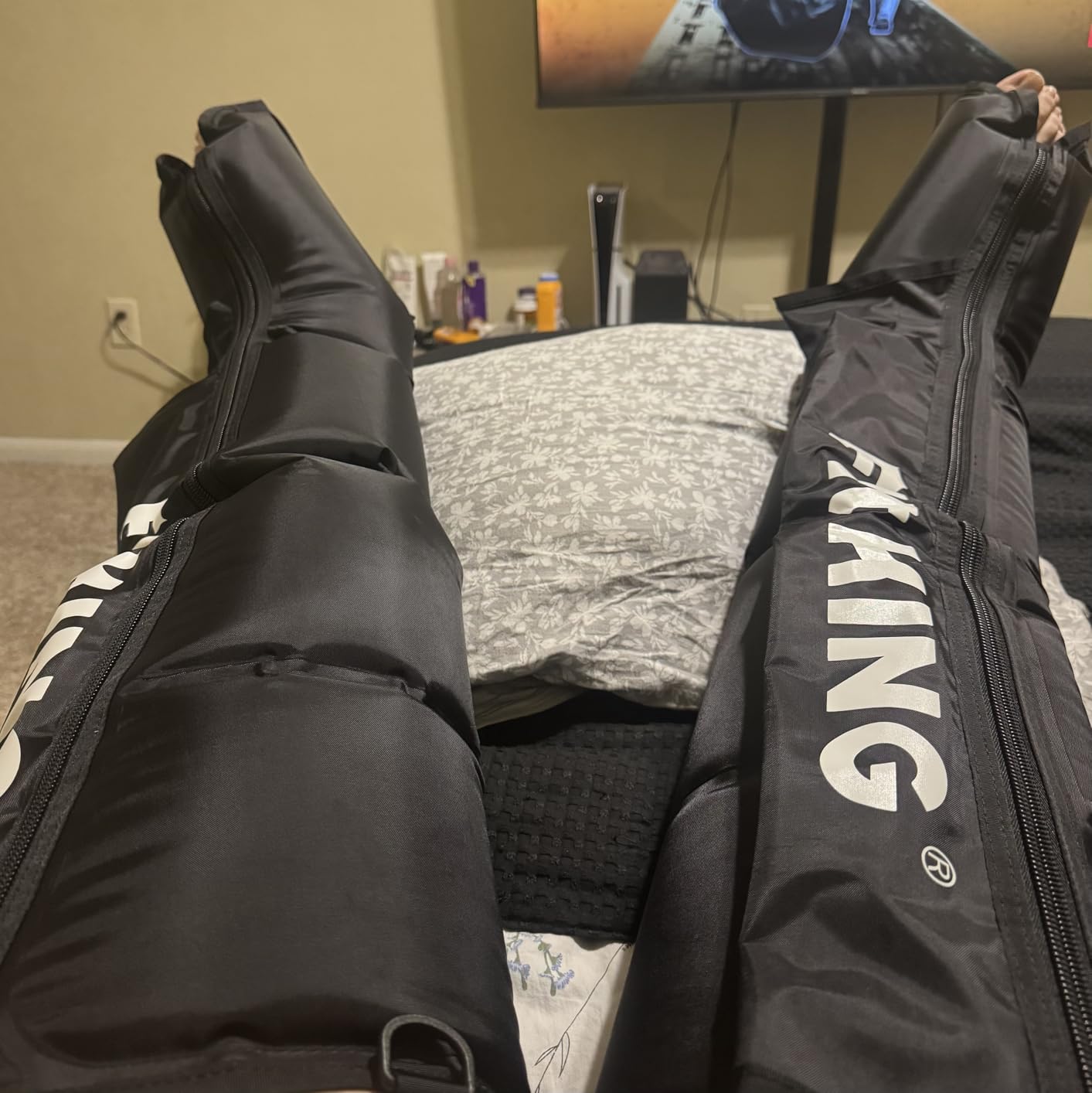 FIT KING Air Compression Recovery System, Full Leg Massager Boots (Medium) customer photo 2