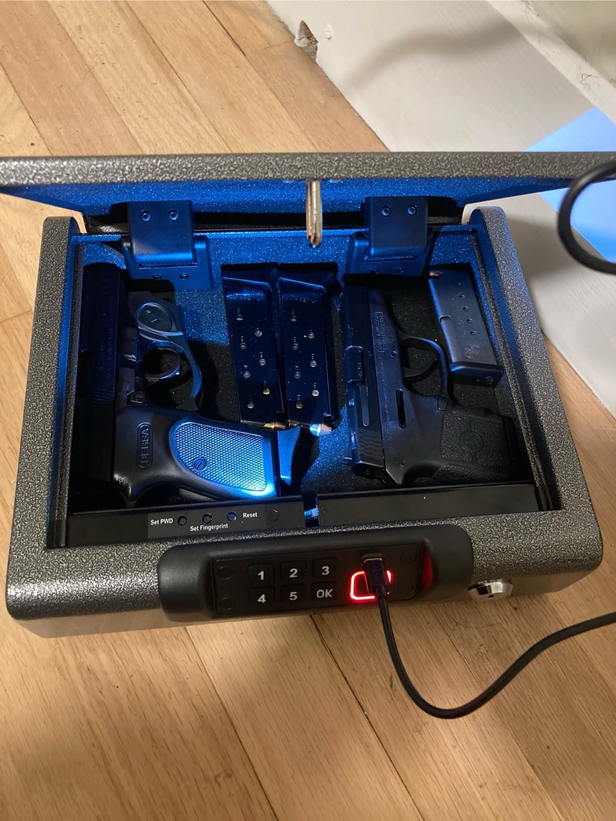 BILLCONCH Gun Safe,Biometric Fingerprint Gun Safe for Handgun Pistol Safes customer photo 2