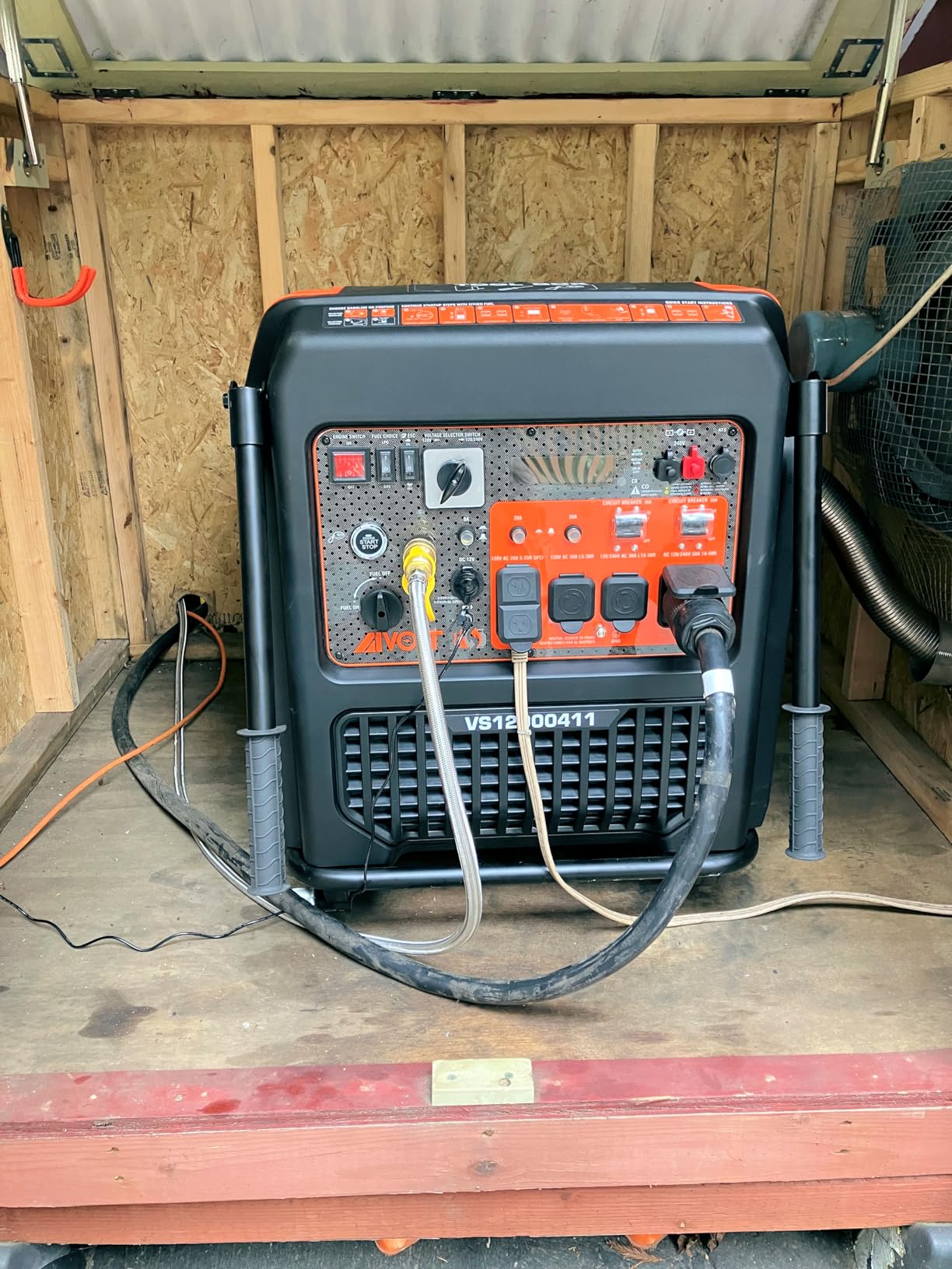AIVOLT 4300W Inverter Generator Gas Powered Quiet RV Generator for Camping customer photo 1