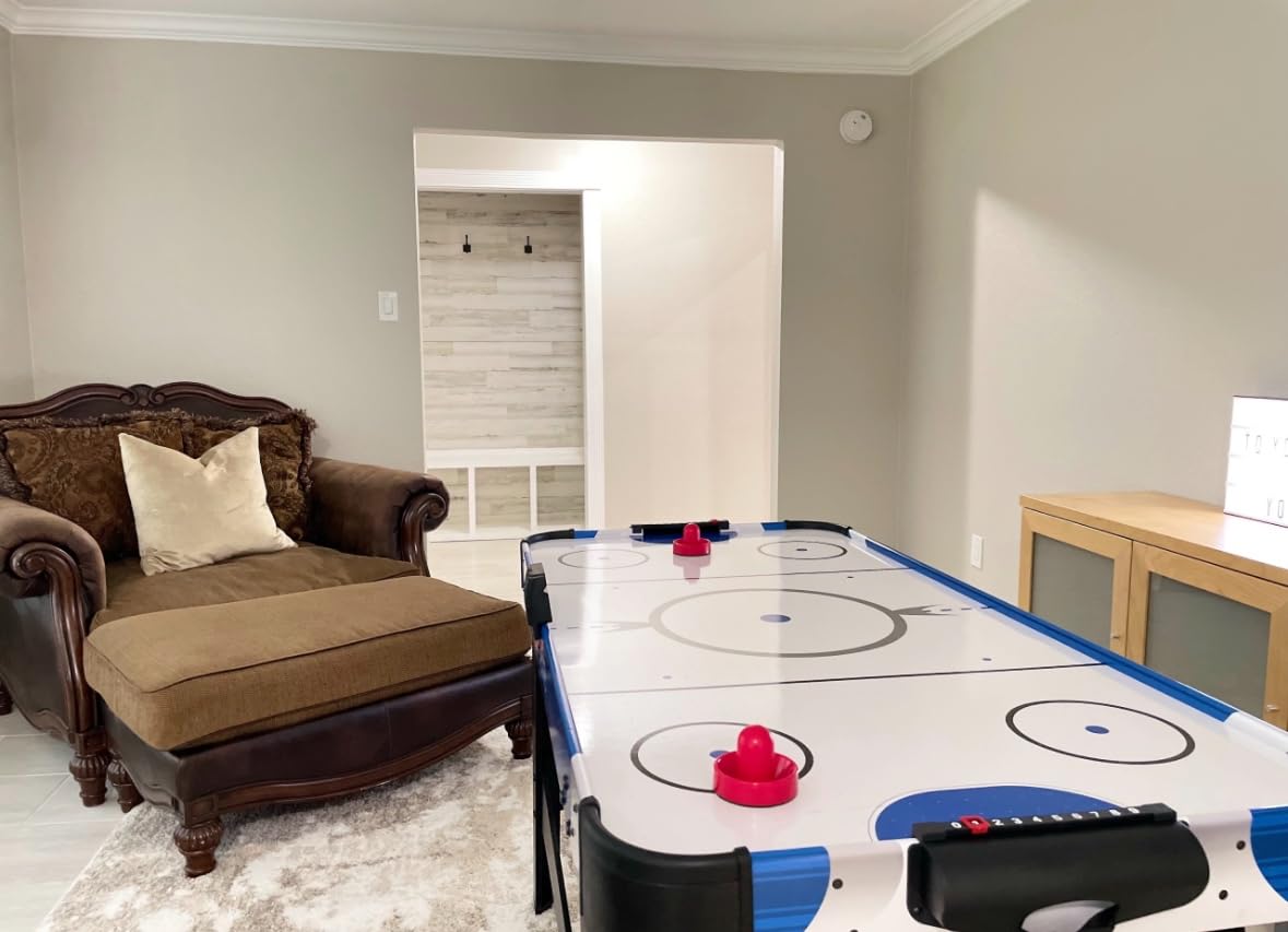 SereneLife 58in Powered Air Hockey Table Upgraded 700mA 12v 2X Powerful Motor, 4 Player 4 Pucks 2 Pushers, Full-Size Arcade Style, Inline Power Switch and Battery Free Digital LED Score Board customer photo 2