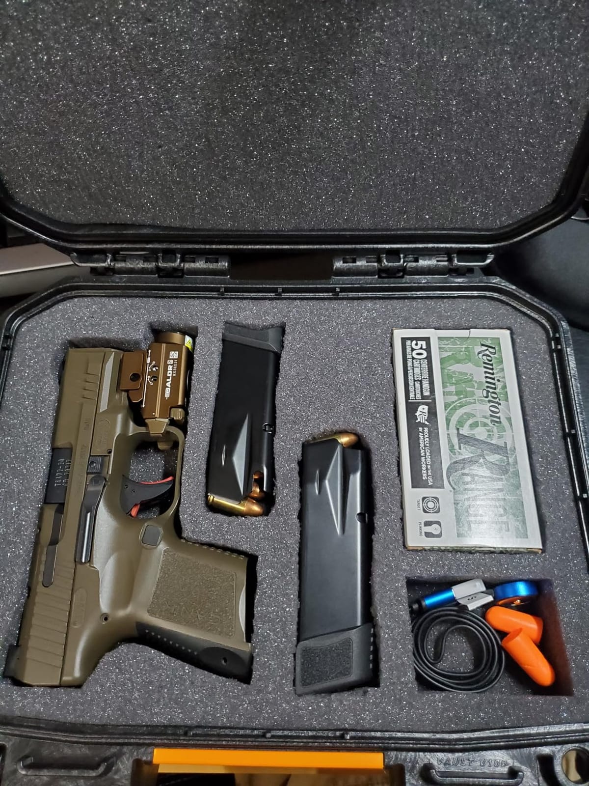 Pelican Vault V100 Hard Case (Camera, Pistol, Gear, Equipment) customer photo 1