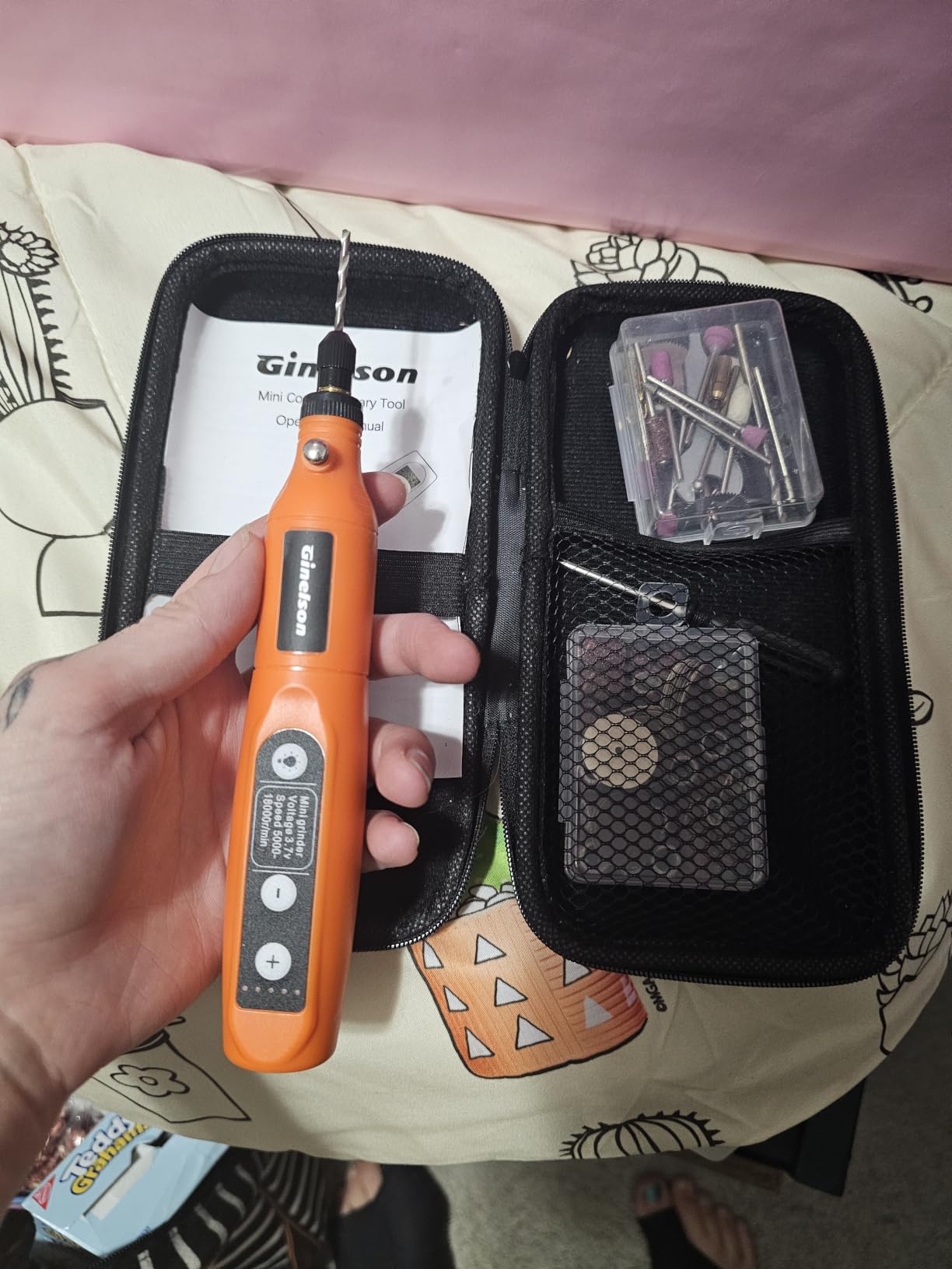 Cordless Rotary Tool, 5 Variable Speed Mini Rotary Tool Kit with 70 Accessories, 3.7V Type-C Charging Power Rotary Tool for Engraving, Sanding, Polishing, Carving, Cutting, DIY Crafts customer photo 1