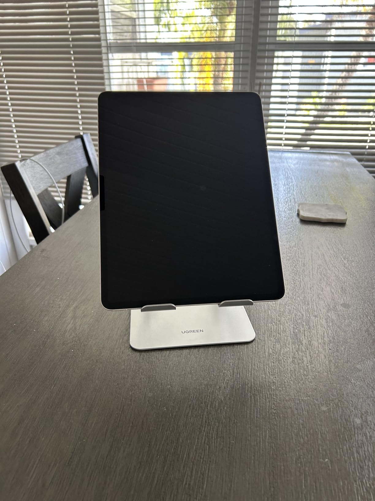 UGREEN Tablet Stand Holder for Desk Dual Rod Support Aluminum Tablet Holder Adjustable Multi-Angle Home Office Accessories Compatible with iPad Pro 13 12 11 10.5 Air Mini 5 4 3 2 Phone E-Reader Black customer photo 2