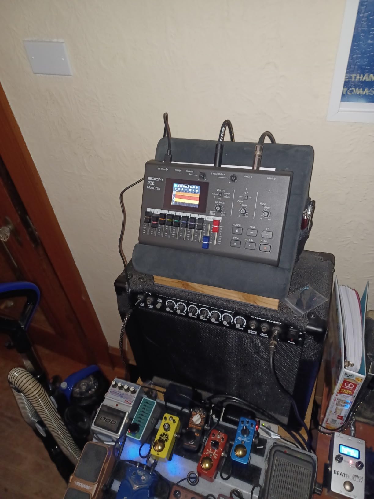 Zoom R12 Portable Recorder for Musicians with 8 Tracks, FX & Drum Loops customer photo 1