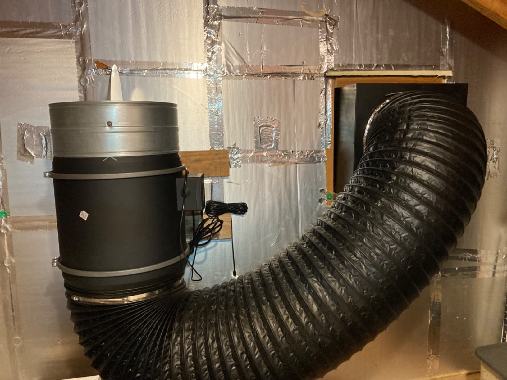 AC Infinity CLOUDWAY S12, Whole House Fan with Wireless Speed Controller customer photo 1