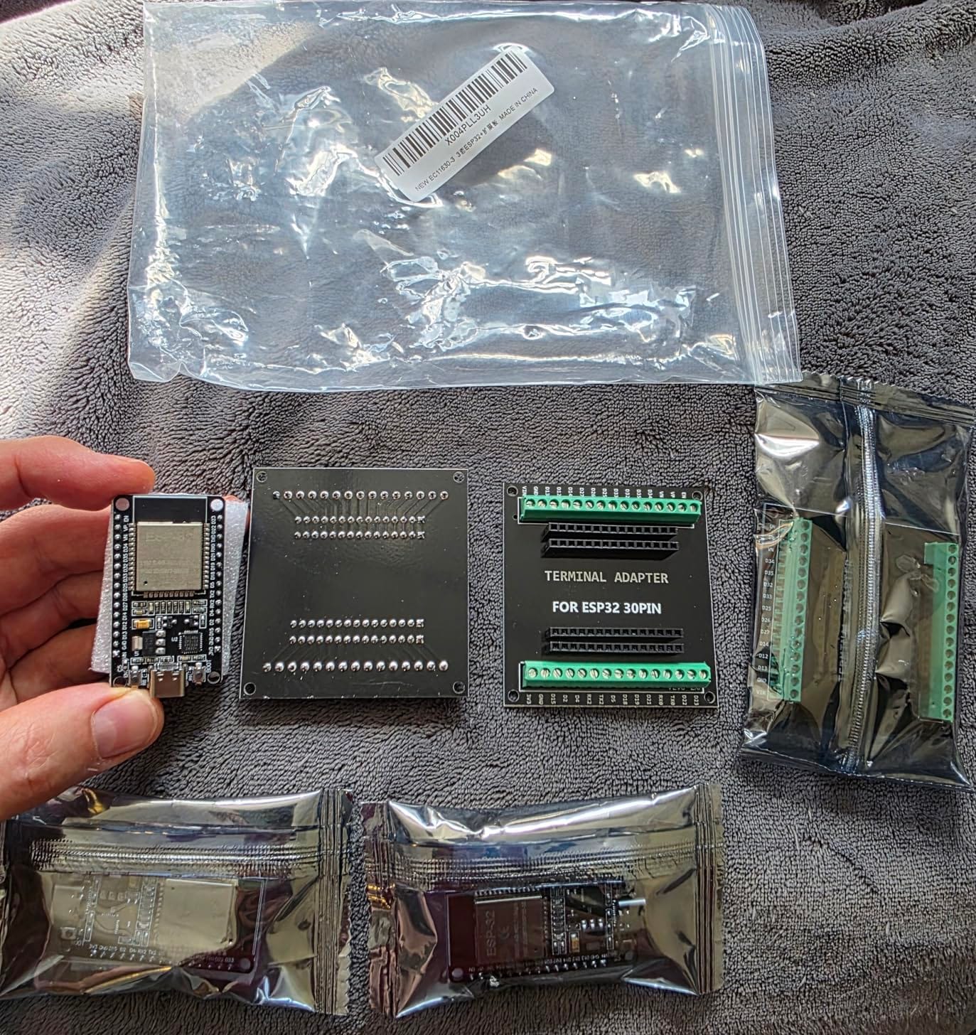 3PCS ESP32 Breakout Board GPIO 1 into 2 Compatible with 30 Pins ESP32S ESP32 Development Board 2.4 GHz Dual Core WLAN WiFi + Bluetooth 2-in-1 Microcontroller ESP-WROOM-32 Chip for Arduino customer photo 1