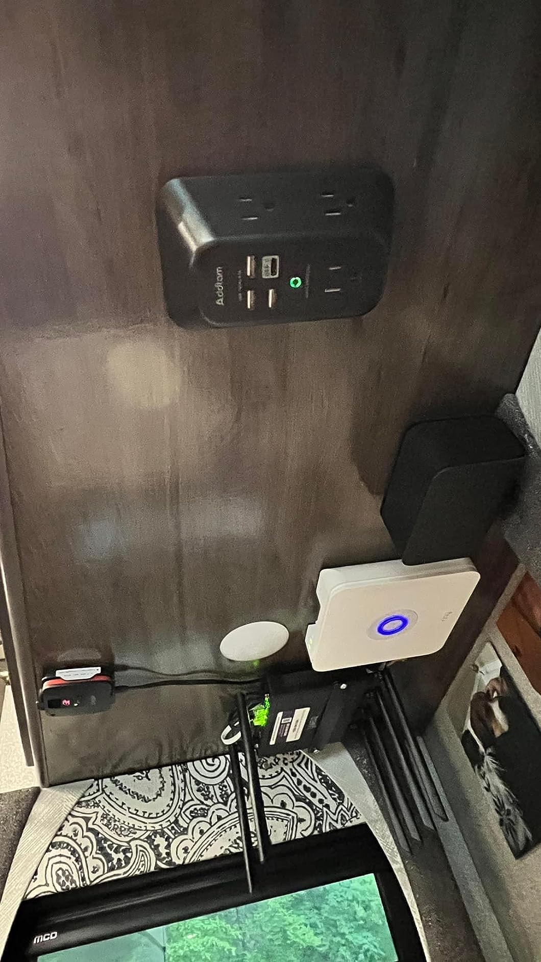 TravlFi JourneyXTR LTE RV WiFi Router | RV Internet with Multiple Networks, Pay As You Go and No Contracts | Internet for Motorhomes and Camper Trailers | Internet for motorhomes and camper trailers, e-SIM data plans from 2 GB to unlimited, private network, wide US coverage customer photo 1