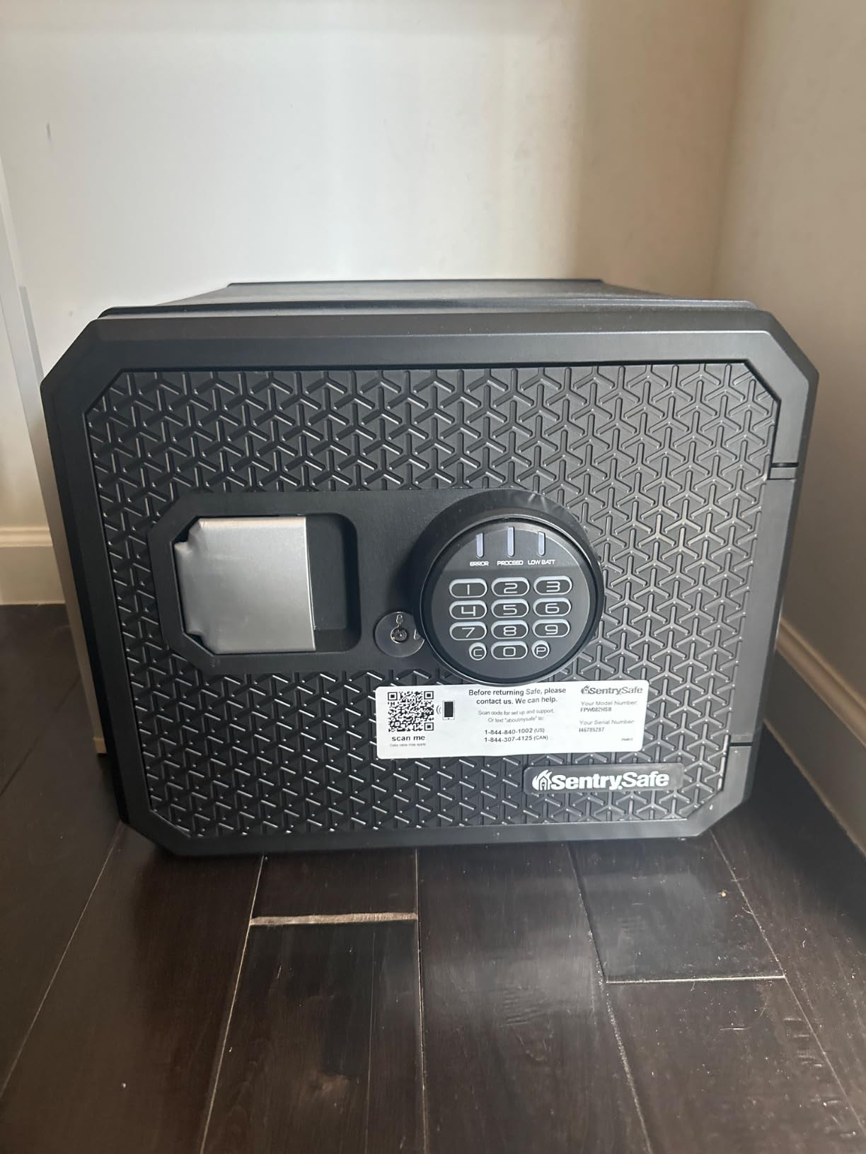 SentrySafe Fireproof and Waterproof Large Safe with Digital Keypad, Override Key, and Adjustable Shelf for Home, Dorm, or Office, 0.81 Cubic Feet, FPW082HSB customer photo 1