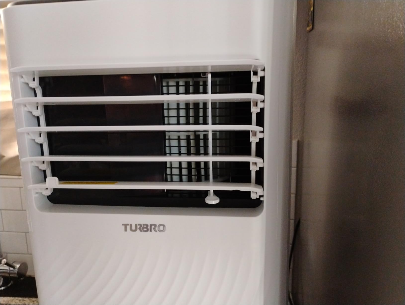 TURBRO Finnmark 10,000 BTU Portable Air Conditioner, Dehumidifier and Fan, 3-in-1 Floor AC Unit for Rooms up to 400 Sq Ft, Sleep Mode, Timer, Remote Included (6,000 BTU SACC) | Dehumidifier%Fan, 3-in-1 Floor AC Unit for Rooms up to 300 Sq Ft (6,000 BTU SACC) customer photo 2