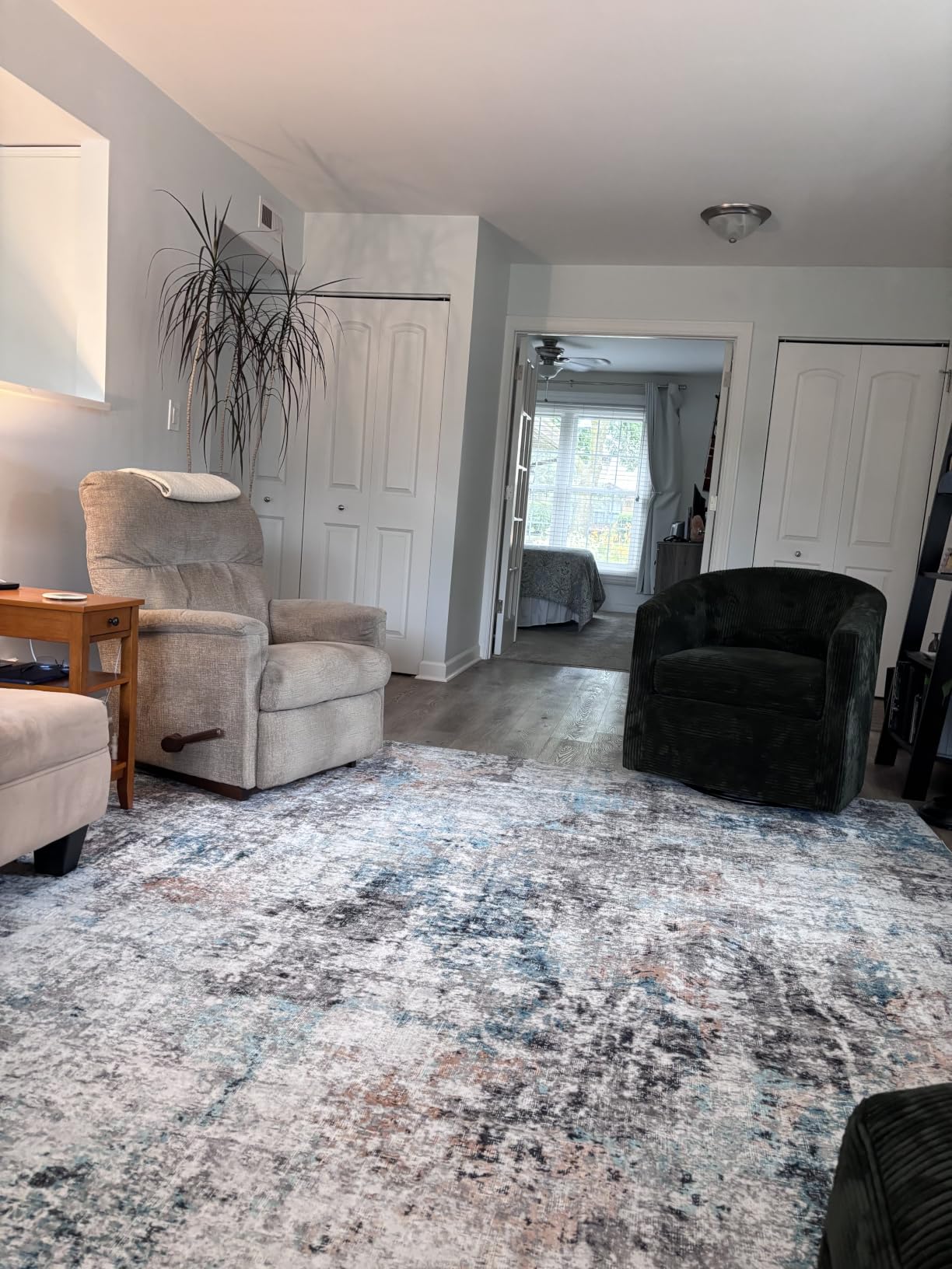 5x7 Area Rugs for Living Room Large Washable Abstract Rug White Gray Blue | Ultra Soft, Anti-Skid, Non-Shedding, Indoor Carpets, Modern Decor, Suitable for Bedroom Under Dining Table Nursery Home Office customer photo 2