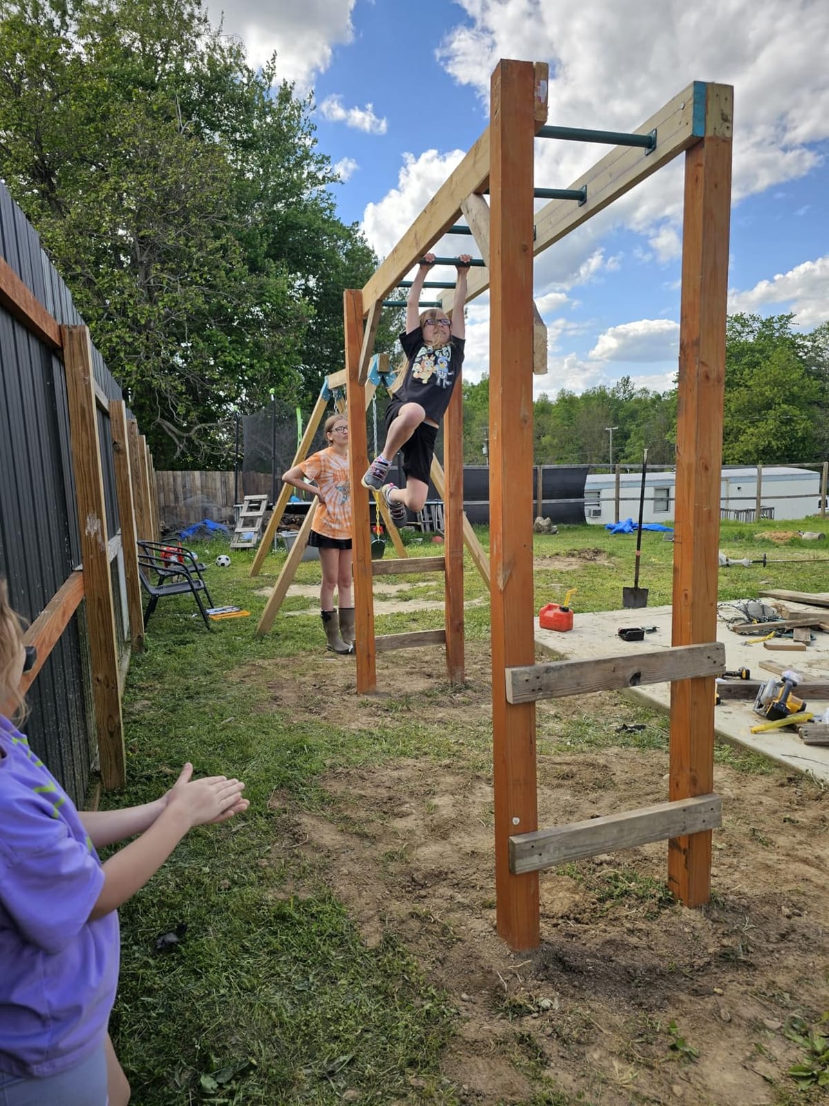 Dunzy 12 Pack Monkey Bars Swing Set Accessories Rods Playset Ladder Rungs Hardware Kit Steel Monkey Bar with Screws for Backyard Playground Equipment Mounting Plates(15-1/8 Inch,Green) customer photo 1
