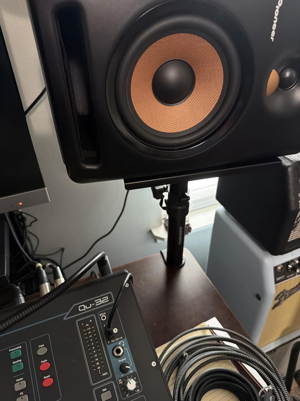 Vondynote Set of 2 Desktop Clamp Speaker Stands Short Studio Monitor Stands Height Adjustable customer photo 1