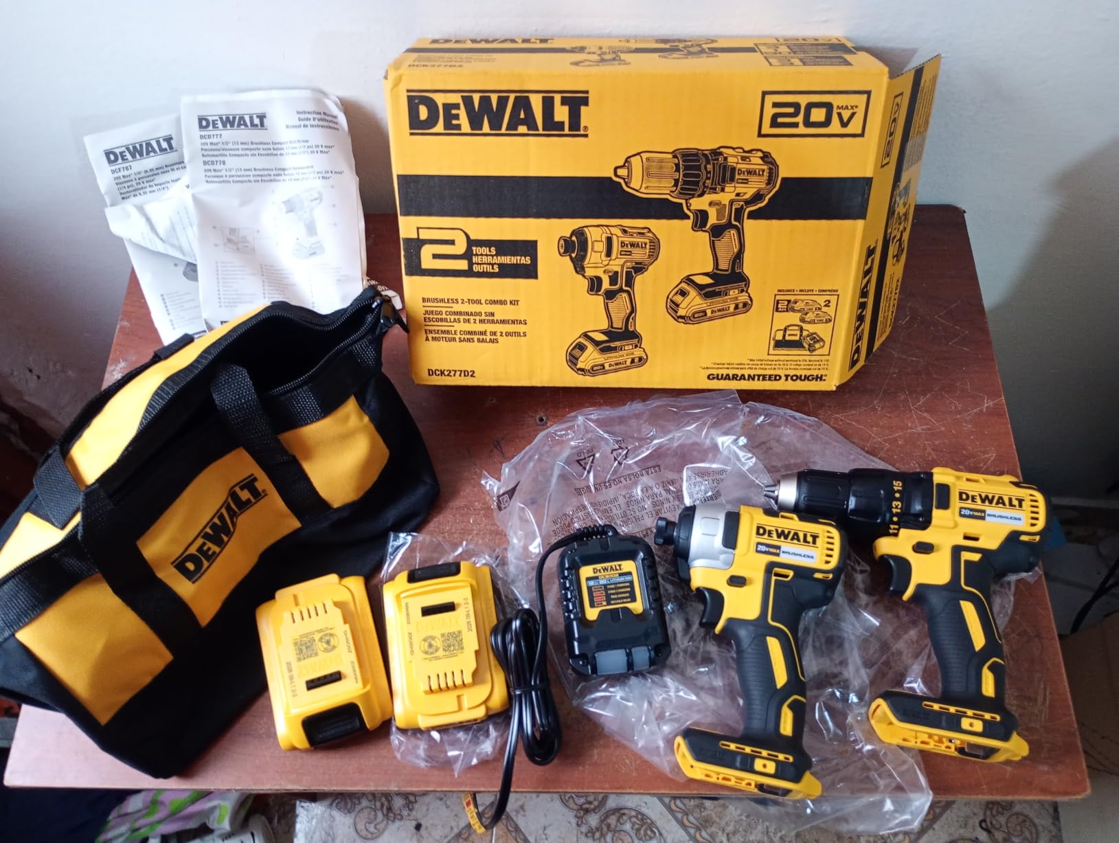 DEWALT 20V MAX Cordless Drill and Impact Driver, Power Drill Brushless 2-Tool Power Tool Combo Kit, Includes 2 Batteries, Charger and Bag (DCK277D2) customer photo 2