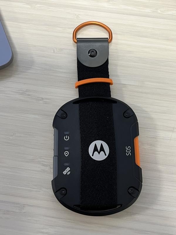 Motorola Defy Satellite Link - Rugged Handheld GPS Communicator, Two-Way Global SMS Text Messenger, Emergency SOS Alerting - Android iOS Compatible customer photo 1