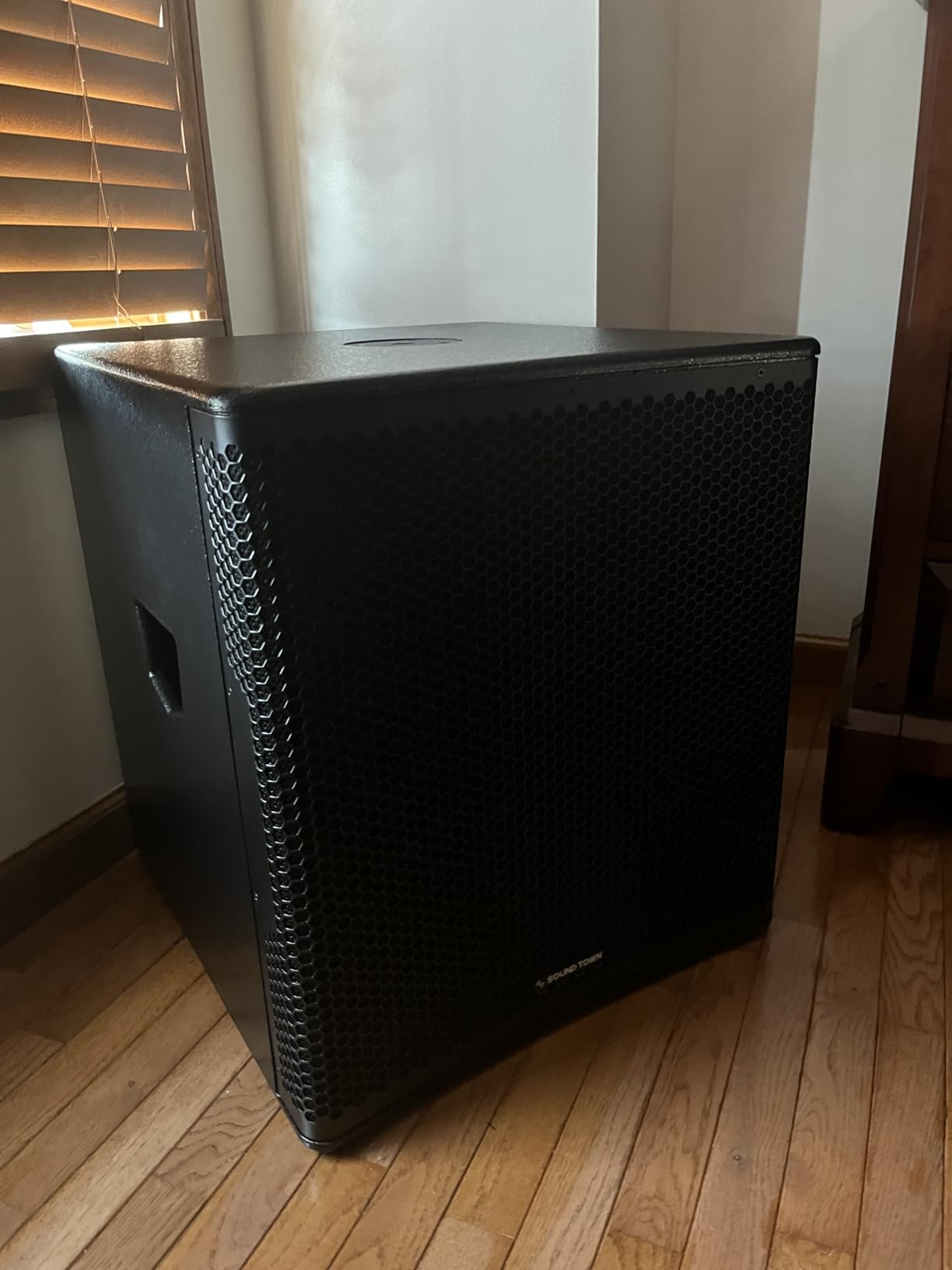 Sound Town METIS Series 2400 Watts 18