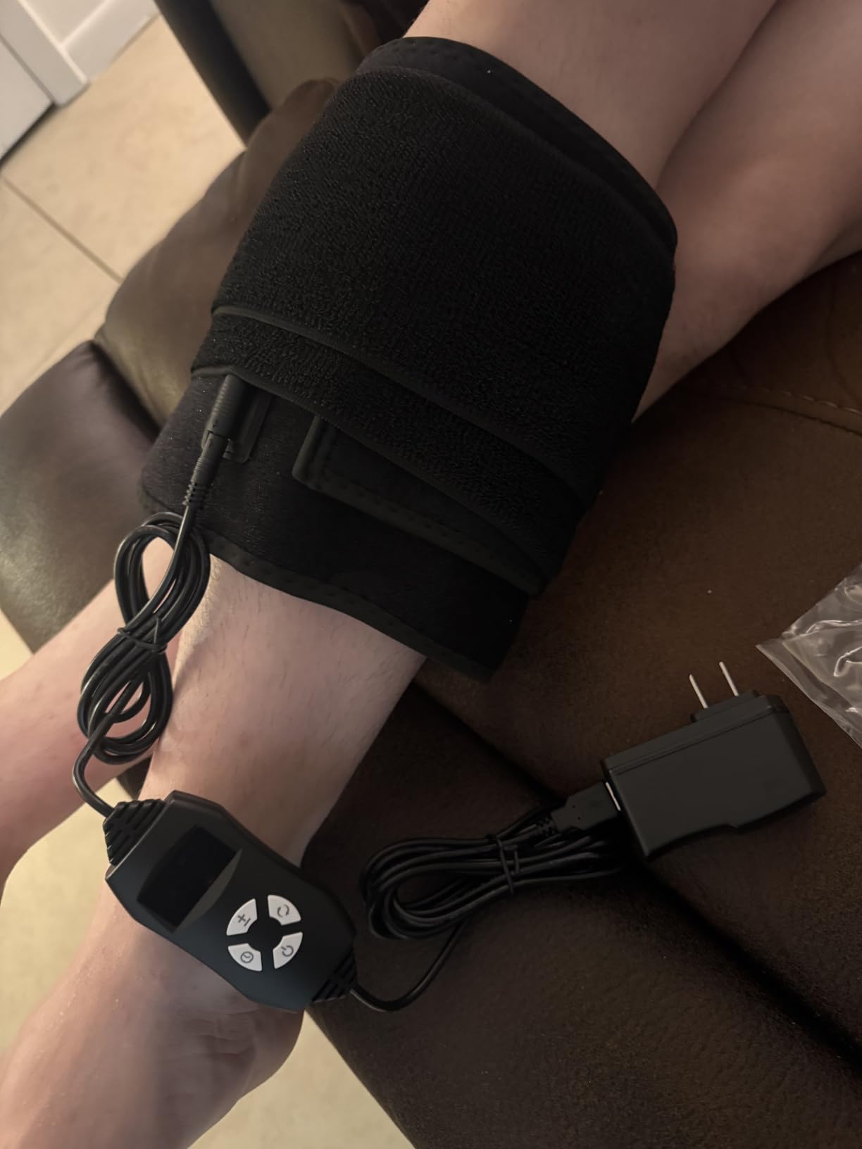 bonodave Red Light Therapy Pad for Body Back Knee Shoulder Hands Feet 660nm 850nm Home Use 3 Chips in 1 Infrared Wrap Belt Gift for Women Men (Corded) customer photo 2