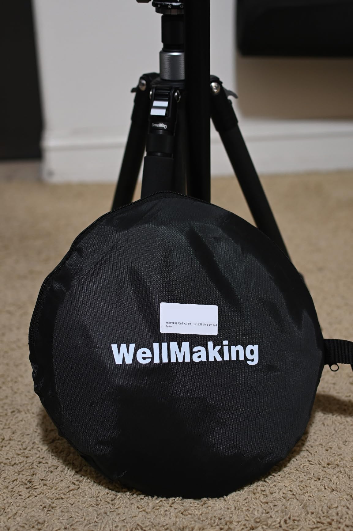 WELLMAKING 32'' Reflector Photography with tilt Adapter for Studio Outdoor | 80cm Light Reflector 5in1, Two 1/4
