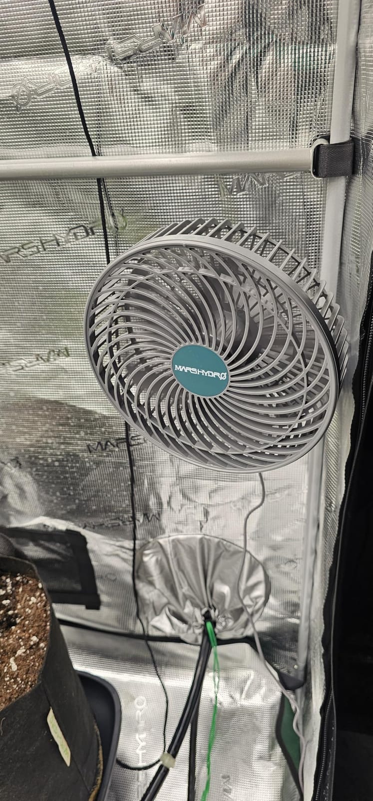 MARS HYDRO 6'' Oscillating Clip-On Grow Tent Fan, 10 Wind Speeds, EC Motor customer photo 1