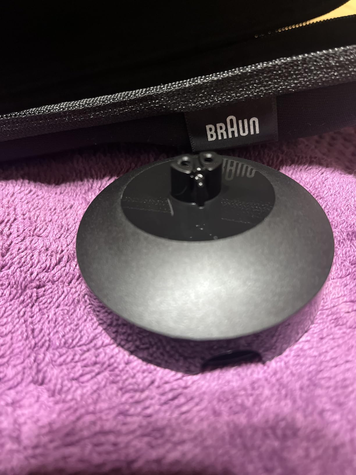Braun Series 7 7032cs Flex Electric Razor for Men, Wet & Dry, Electric Razor, Rechargeable, Cordless Foil Shaver with Beard Trimmer and Charging Stand, Silver customer photo 2