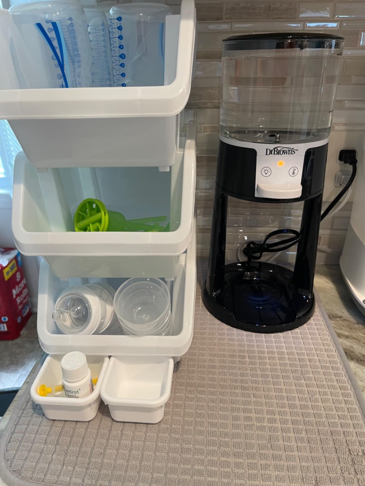 Dr. Brown's Insta-Prep Warm Water Dispenser with Glass Tank, Black customer photo 1